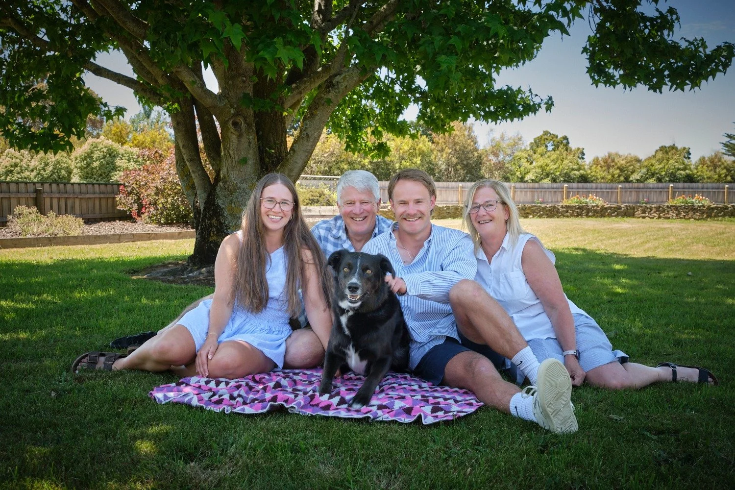 Many mums tell me they almost didn&rsquo;t book because they felt nervous about being in photos themselves. When families ask what they should wear, I usually recommend keeping things simple. Plain clothing, soft colours, and outfits that feel comfor