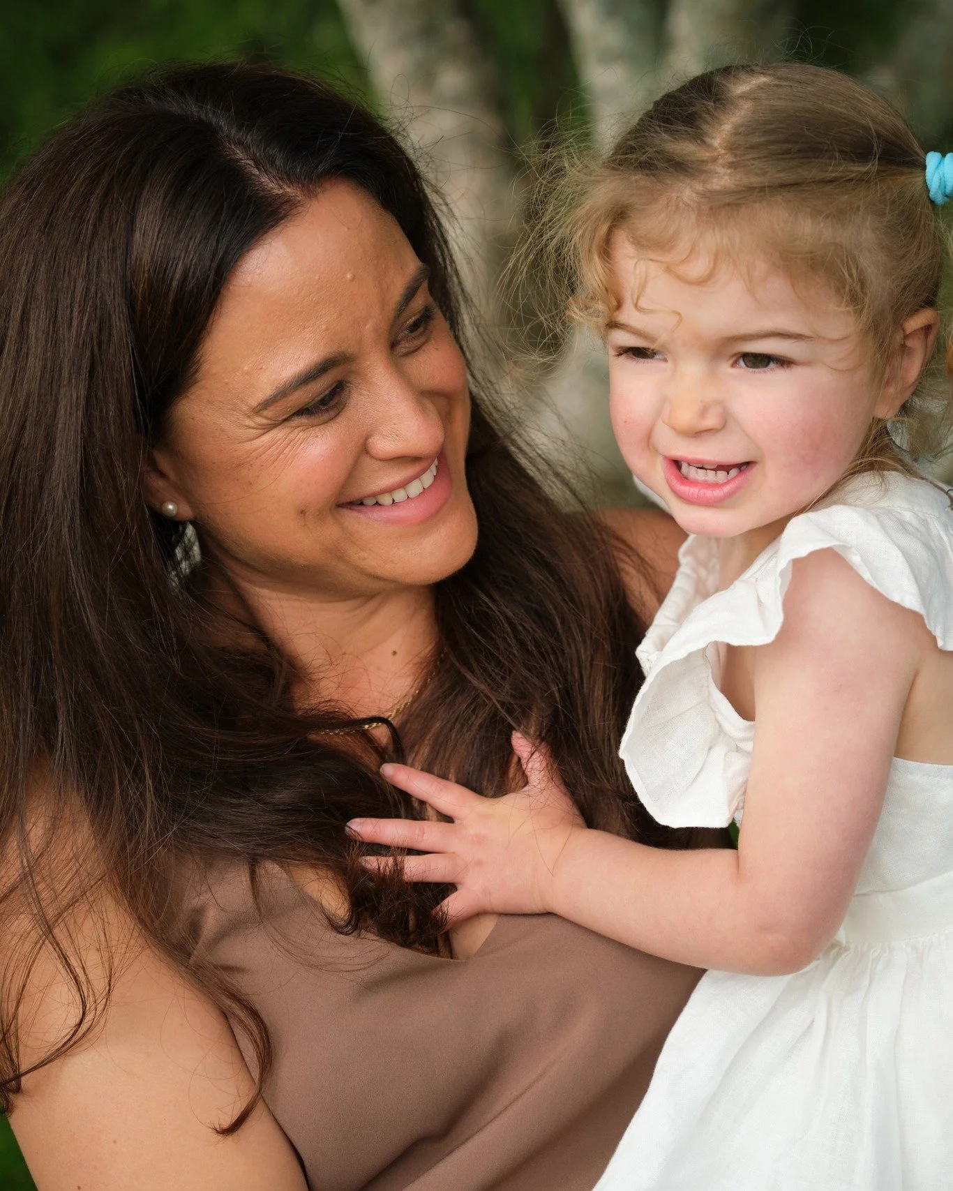 I&rsquo;ll be honest &mdash; I&rsquo;m always a little confused when families go to all the effort of hiring a professional photographer, coordinating outfits, wrangling kids (and pets!)&hellip; only to finish the process by ordering just digital fil