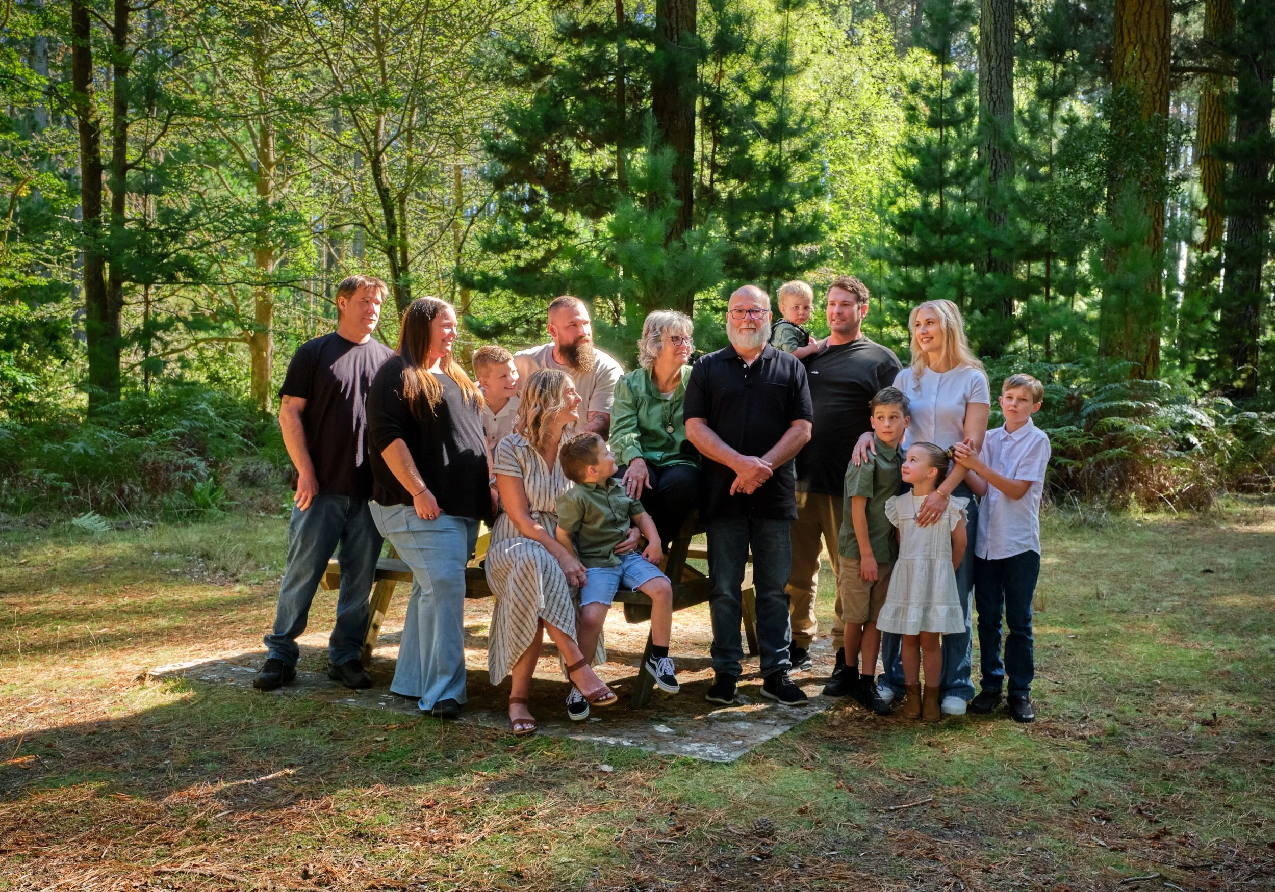 franks-hollybank-launceston-extended-family-portrait-multi-generational-group-outdoor-forest.jpeg