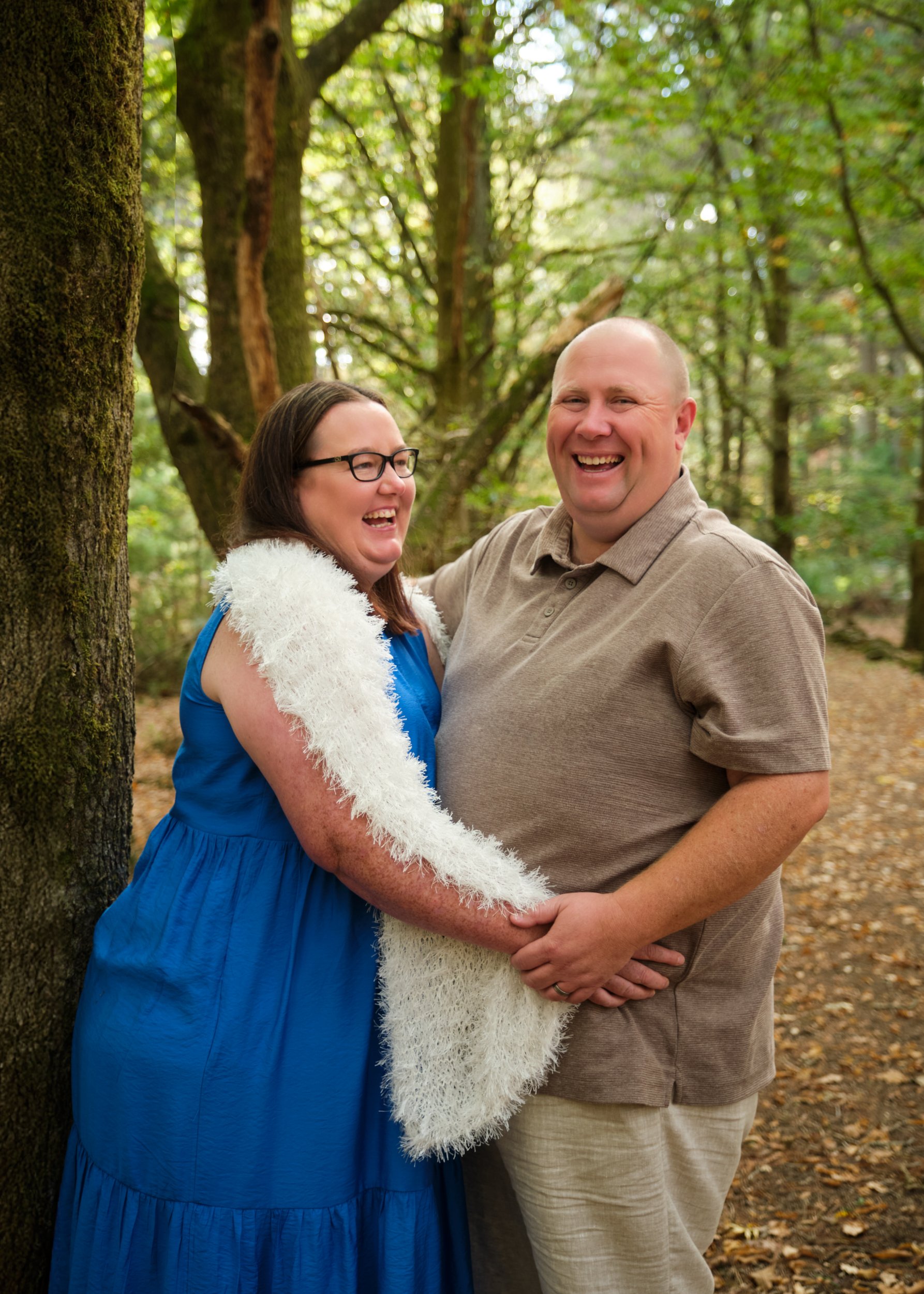 north-hollybank-launceston-family-photography-couple-laughing-in-forest-path.jpeg