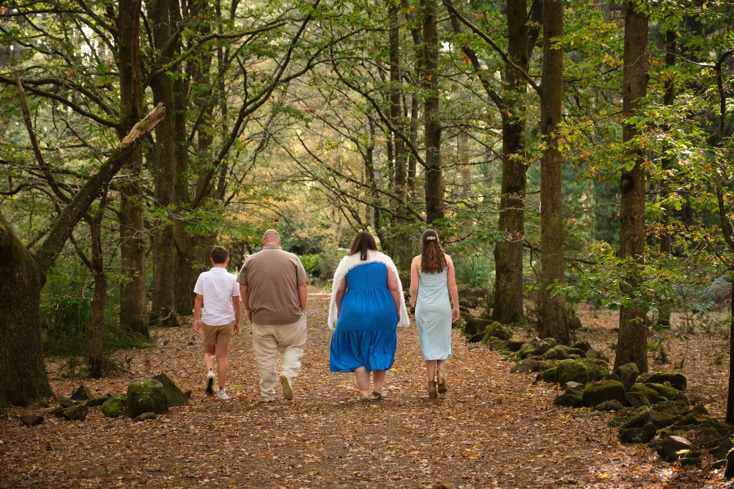 north-hollybank-launceston-family-photography-forest-walk-four-people-back-view.jpeg