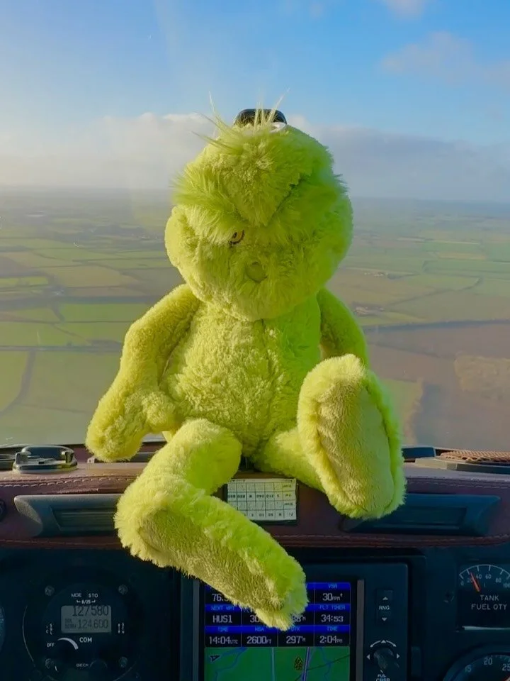 🎄✈️ A Day Out with the Grinch at @theglidingcentre , #Duxford @imperialwarmuseums  #aerosparx ✈️🎄

We took the @iamthegrinch for a fun day at the Gliding Centre and Duxford &mdash; and even he couldn&rsquo;t stay grumpy! 🎉 He explored some aircraf