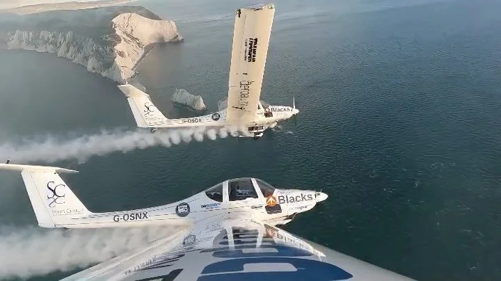 I&rsquo;ve flown over the Isle of Wight Needles countless times, but until now, I&rsquo;d never seen them from land. Seeing them up close with @joana.seixas.355 really puts their beauty into perspective, alone with appreciating the tides and sea stat