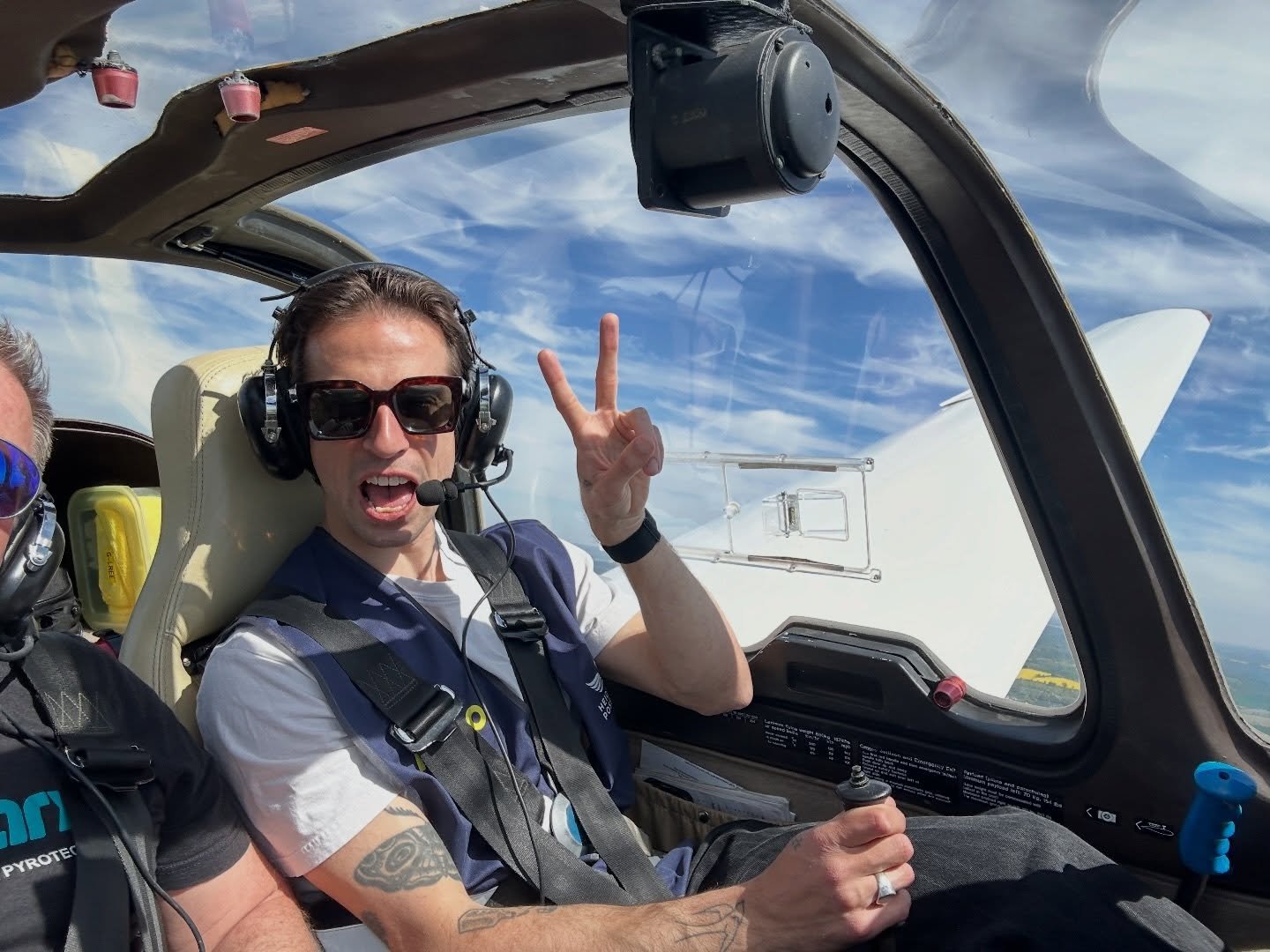 A few days of flying fun ✈️

Beagle pup check rides, big ideas and inspiration sparked by the @uoceanproject &ldquo;Heights of possibility&rdquo; project, @vayyufoundation supported by @studiokoto and some quality formation flying with friends. @sara