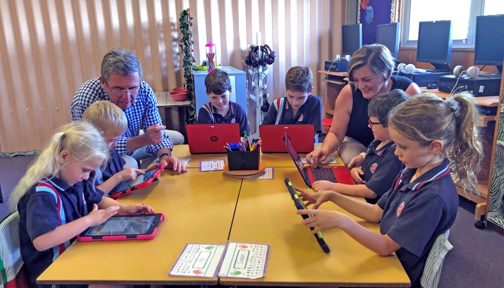 Visit to Paterson Public School | Dr David Gillespie MP