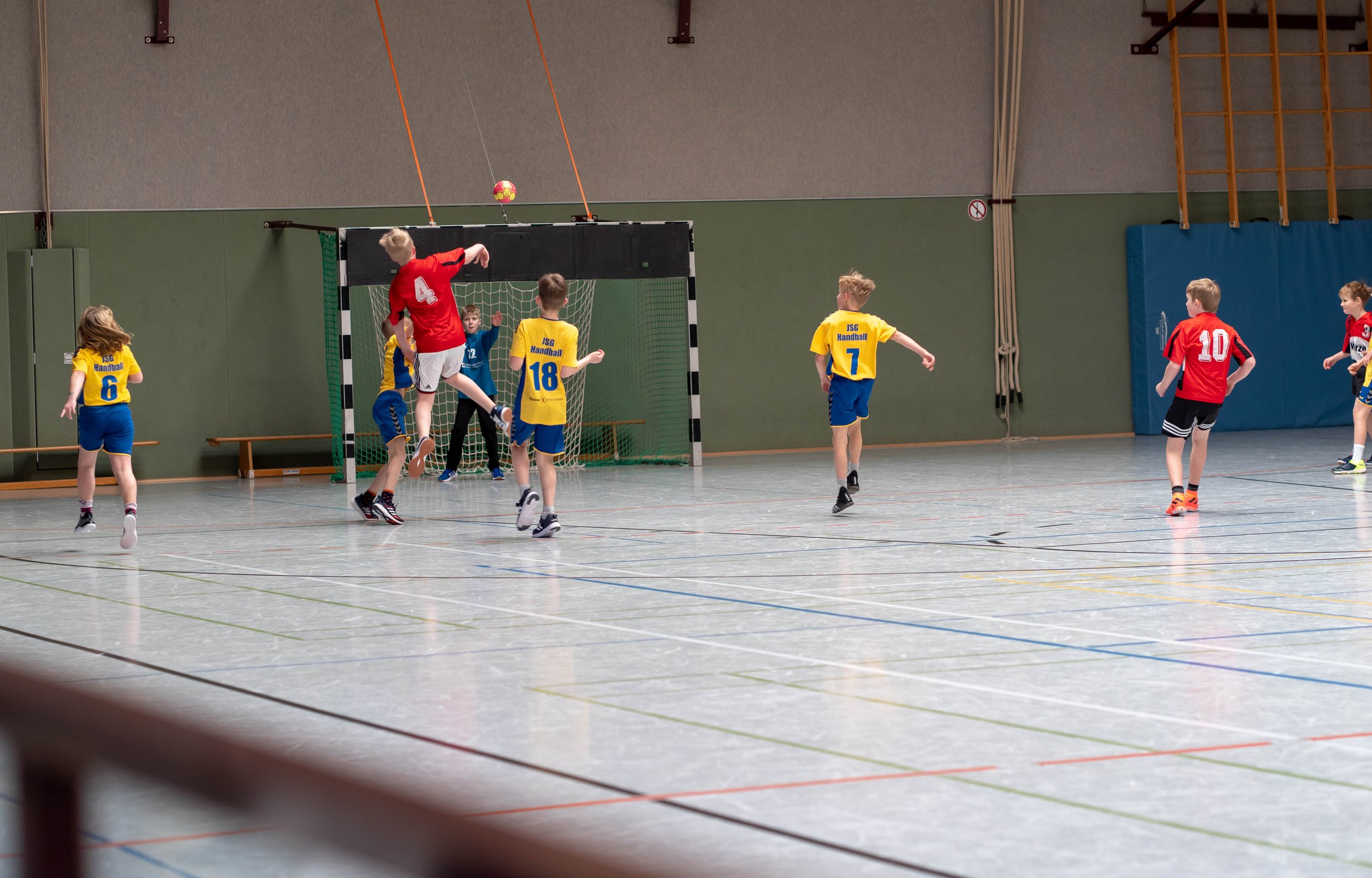2022-03-06 Handball Marie 027-1.jpg