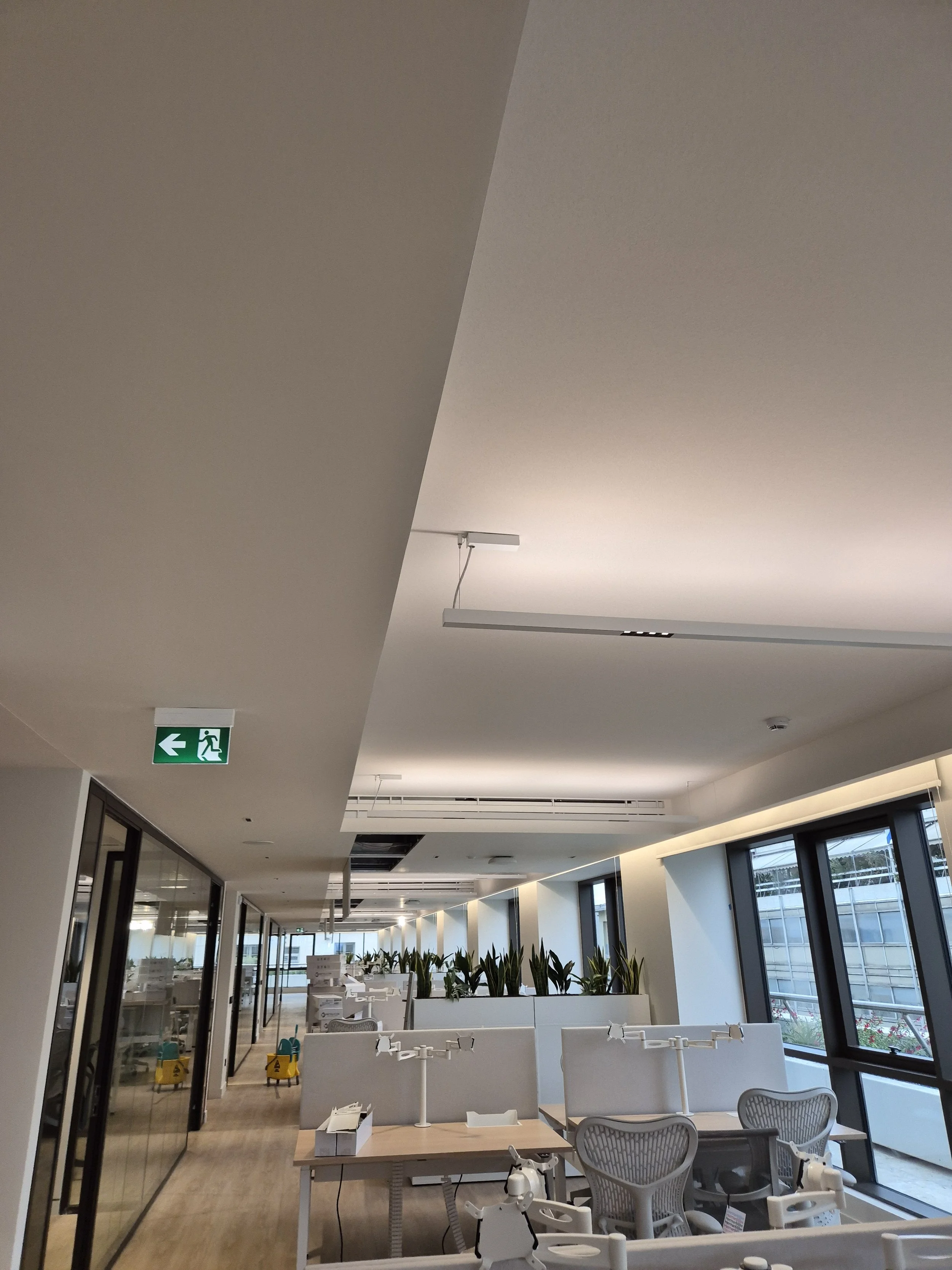 Alpha Bank Offices / ATESE