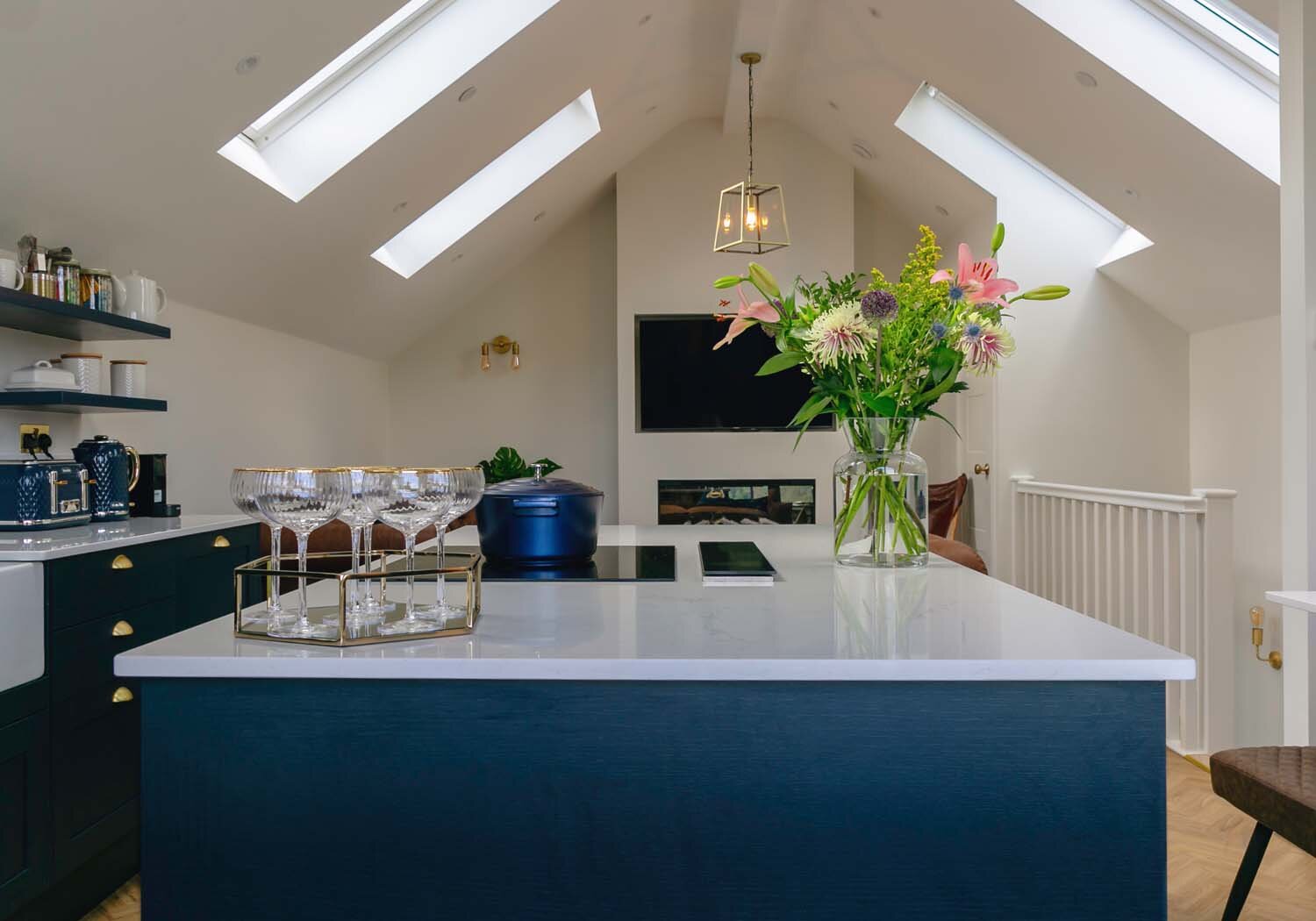 Oxwich Bay holiday rental cottage, Gower - kitchen