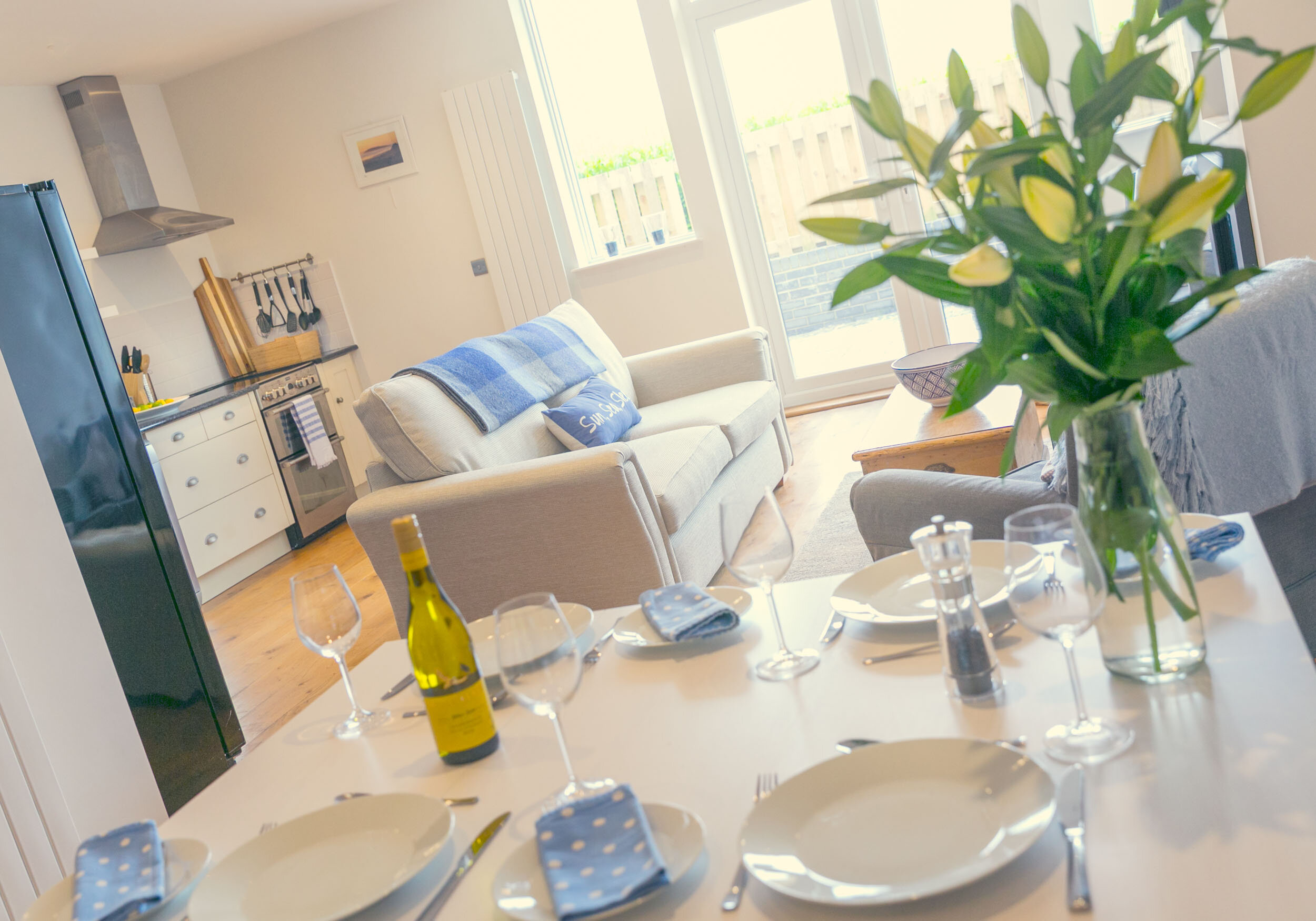 Oxwich Bay holiday rental apartment, Gower - lounge