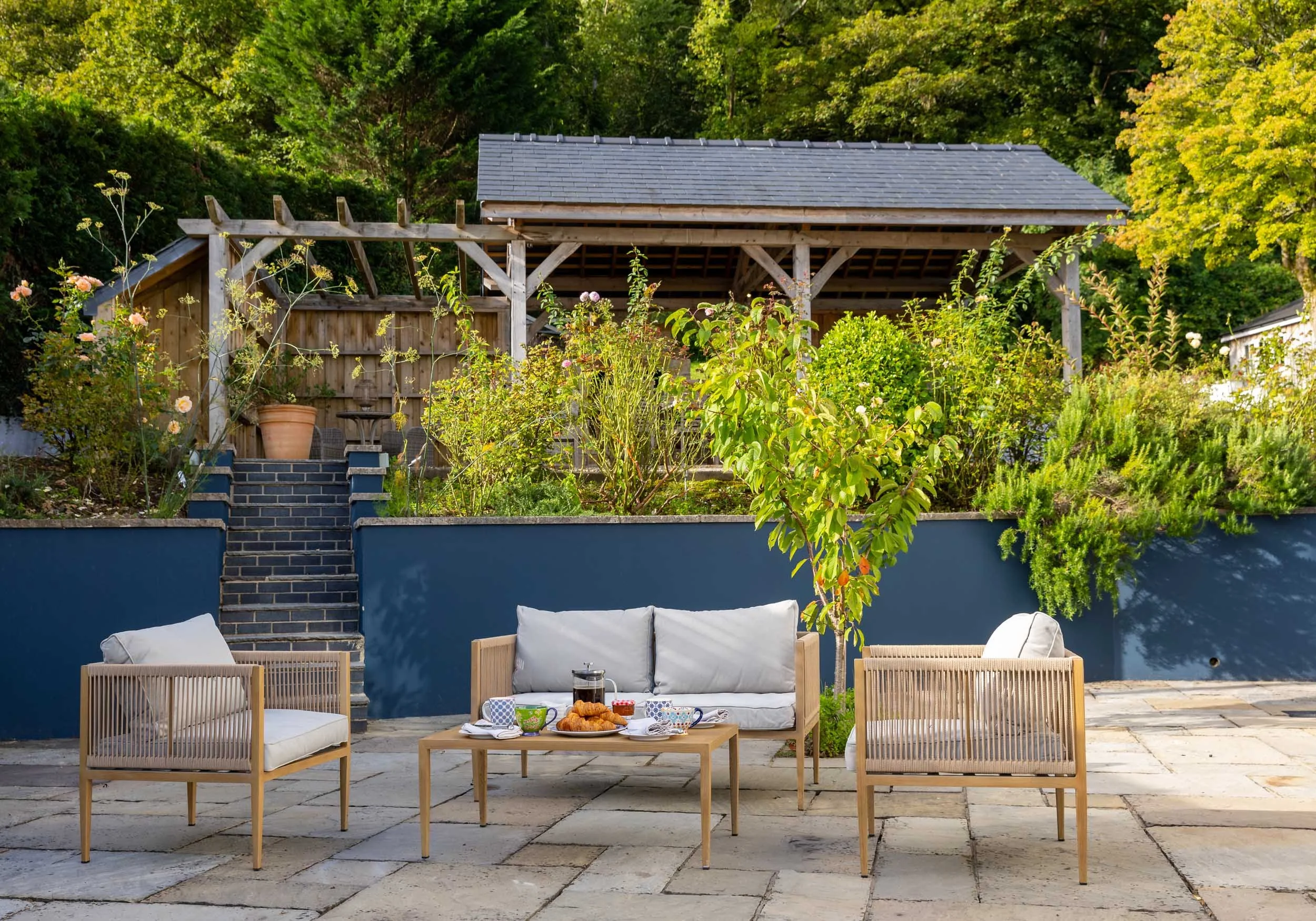 Little Haven-garden-breakfast.jpg