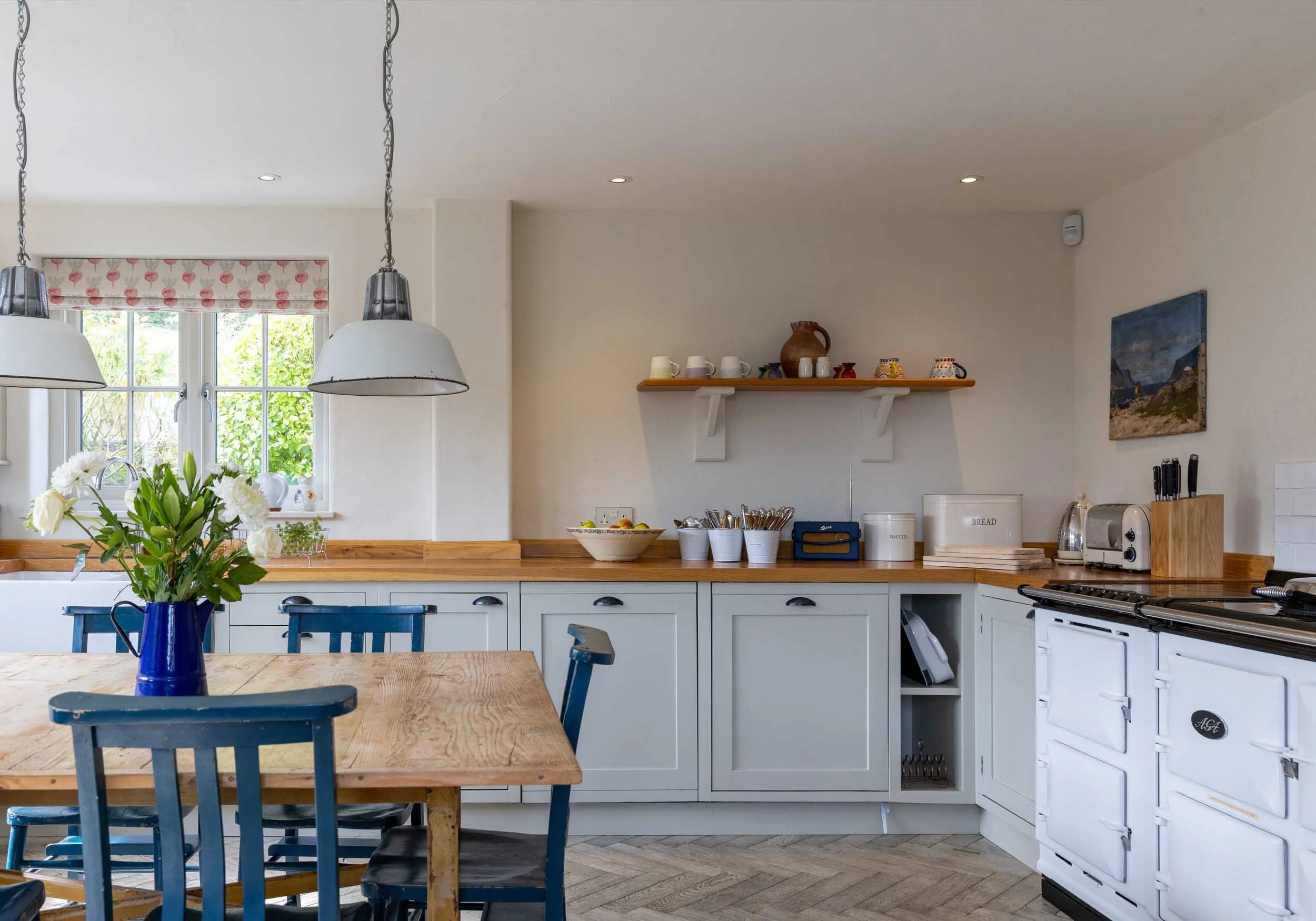 Little Haven-kitchen-flowers.jpg