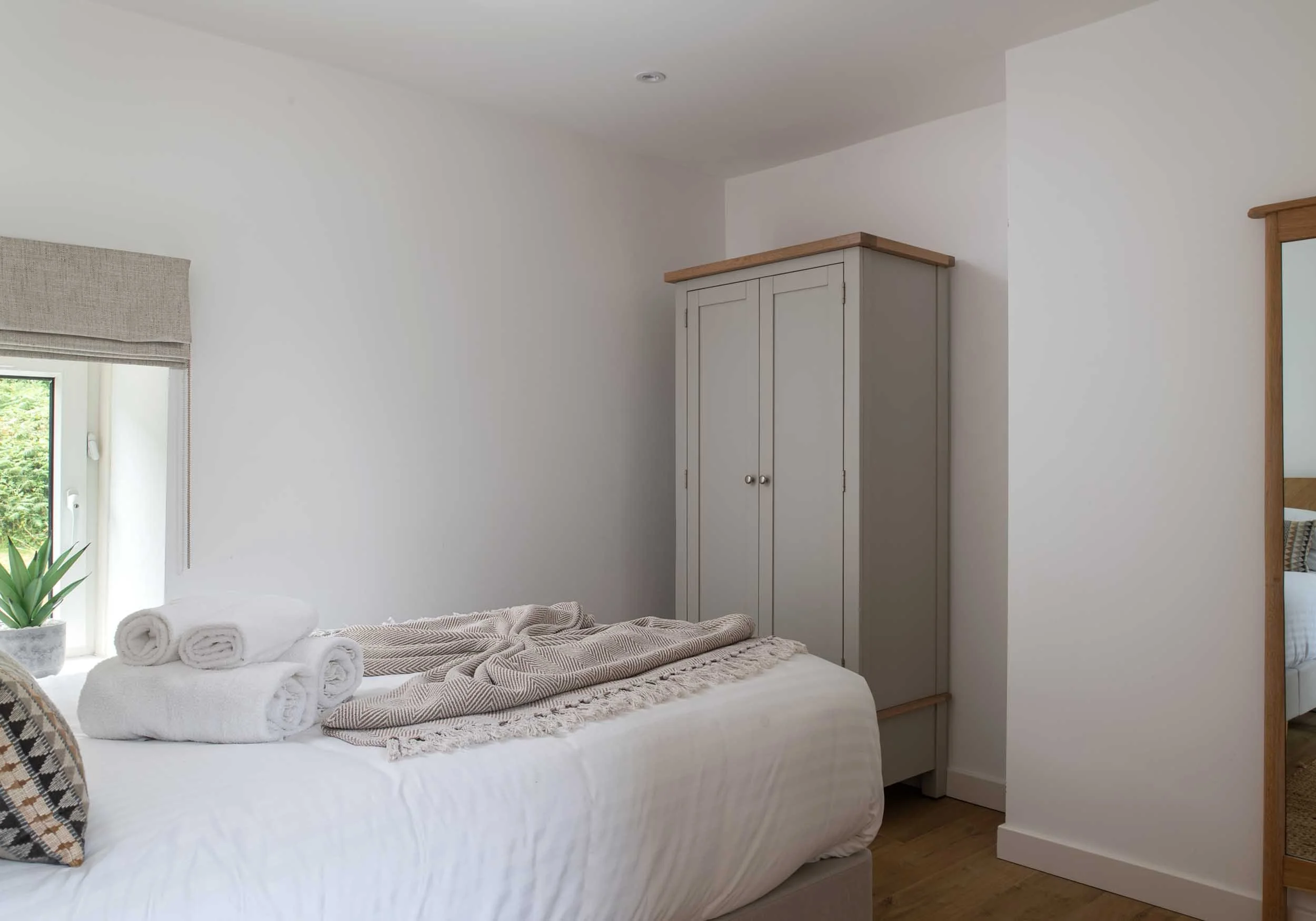 bayholm-double bedroom with wardrobe.jpg