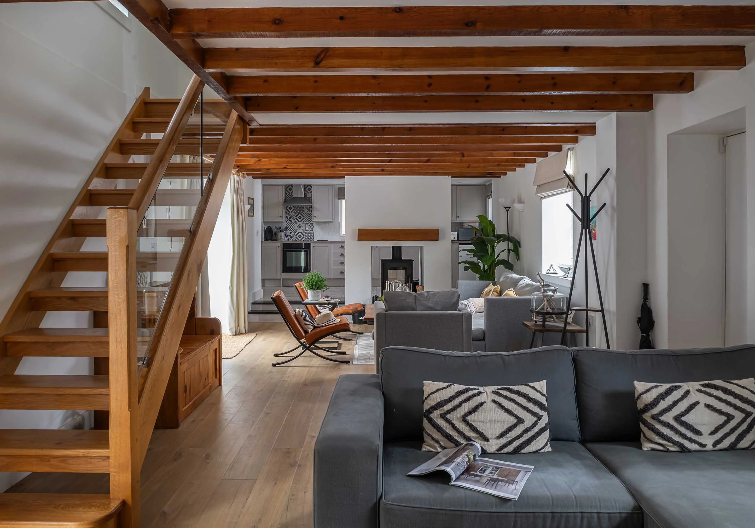 bayholm-lounge with view to kitchen.jpg