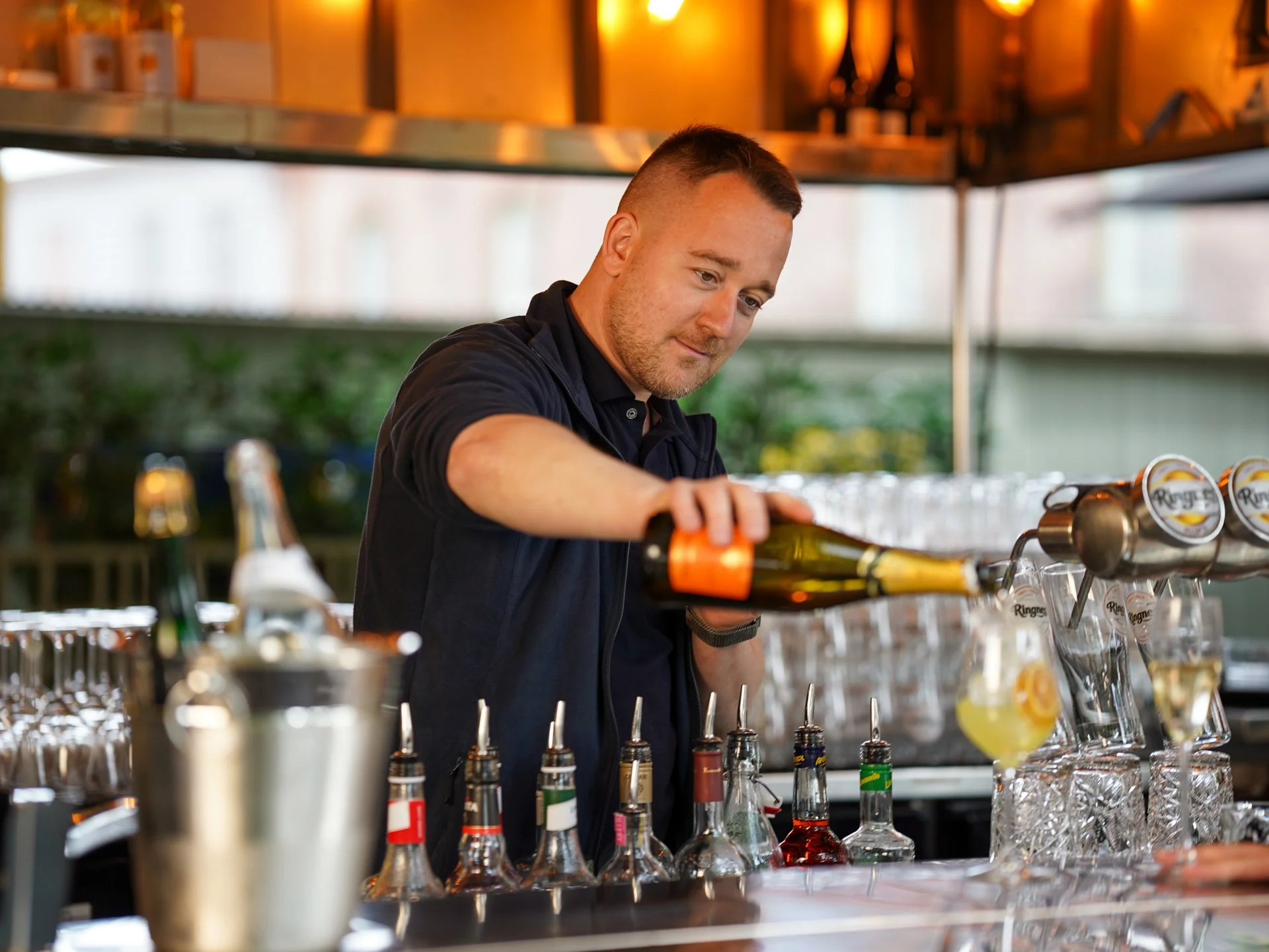 Who says you need alcohol to enjoy an amazing drink? Our bartender is ready to serve a delicious selection of premium alcohol-free bubbles, mocktails, and refreshing beverages&mdash;crafted with the same care, creativity, and quality as every drink o