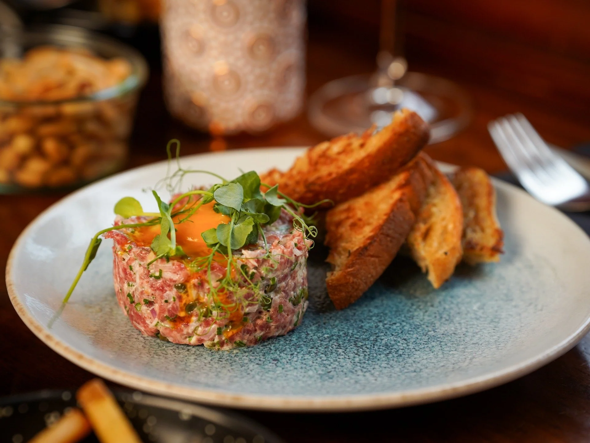 Prepared with premium ingredients and full of bold, delicate flavours, it's the perfect choice for those who appreciate timeless classics with a modern touch.
Pair it with a glass of wine or your favourite cocktail, sit back, and enjoy a relaxing eve