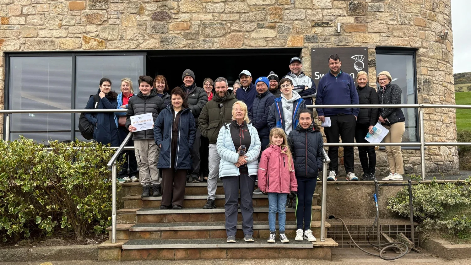 Junior golf coaching in Edinburgh: golfers at a group event at Swanston