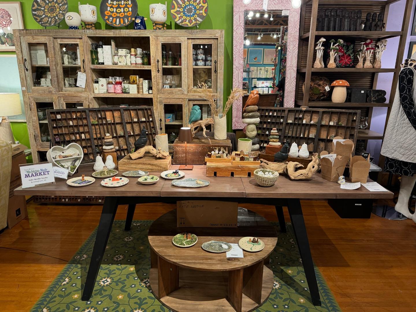 Today, September 14th and the 15th I am participating in the Leon &amp; Lulu&rsquo;s Michigan Made Market. Come and see all the local Michigan talent!!!!

#leonandlulu #puremichigan #michiganmade #ceramics #modernfarmhouse