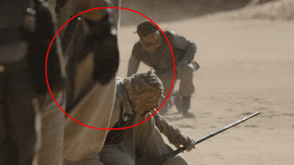 s02e01-004707-tusken-center-GIF.gif