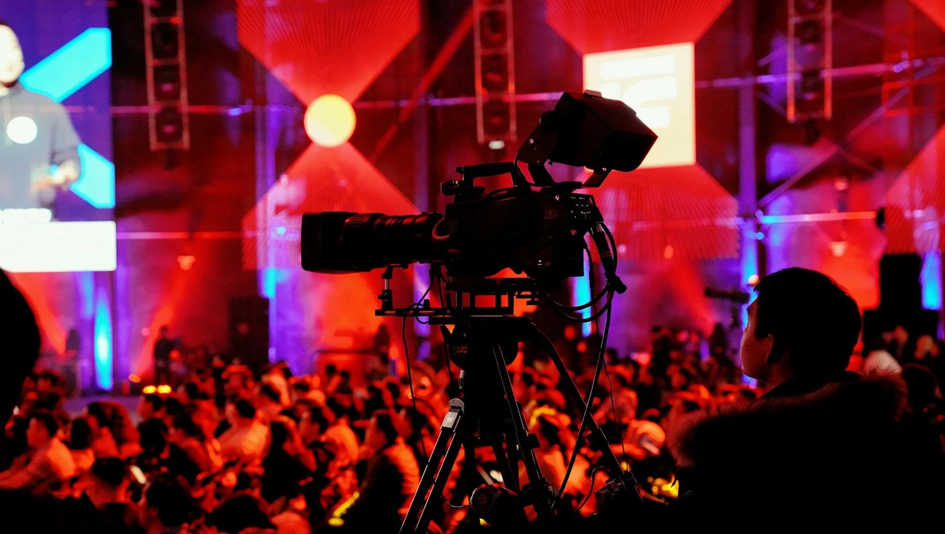 What to Do When Event Speakers Go Off-Script: Videography Solutions