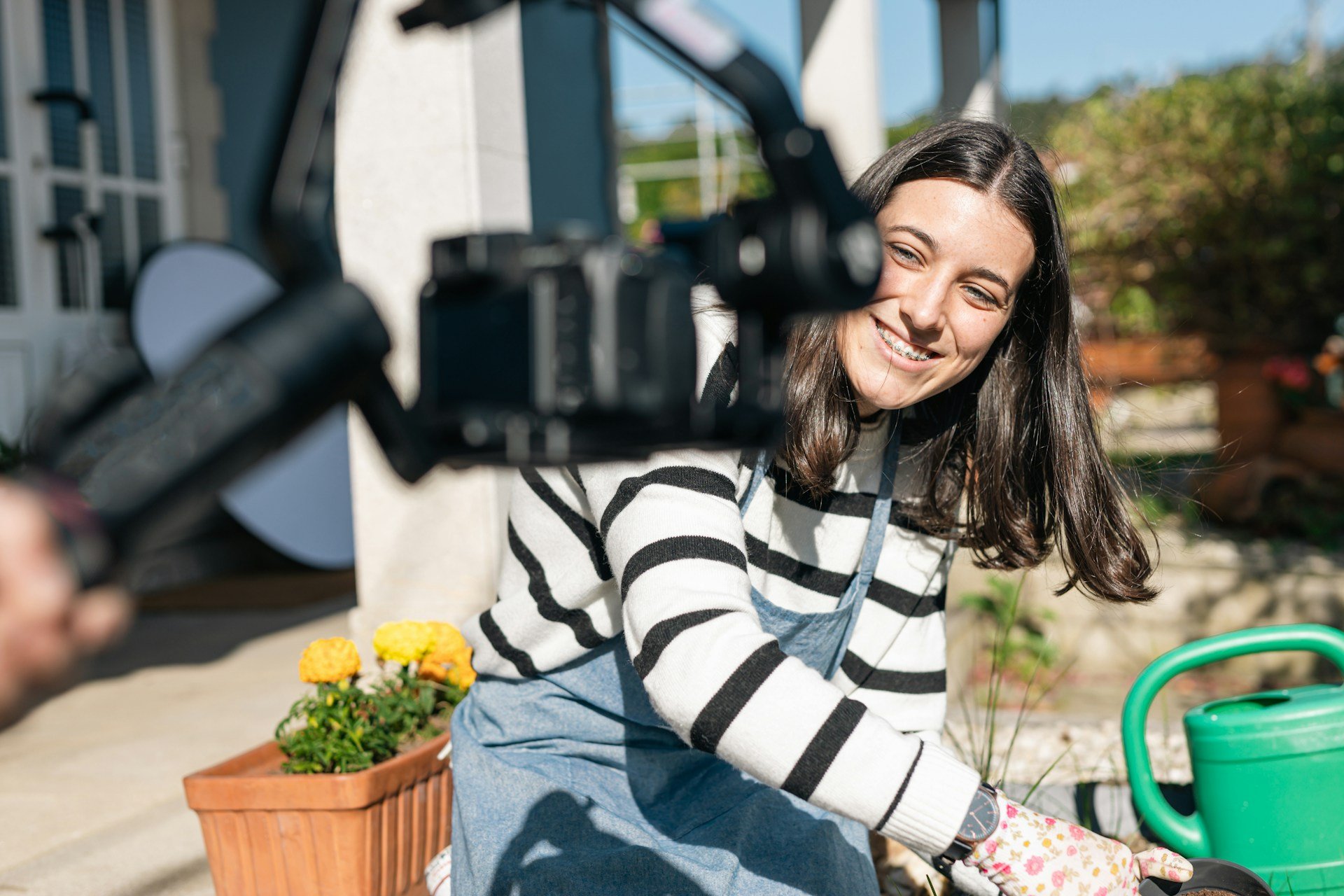 Using Testimonial Videos to Answer Common Customer Questions in Leeuwarden