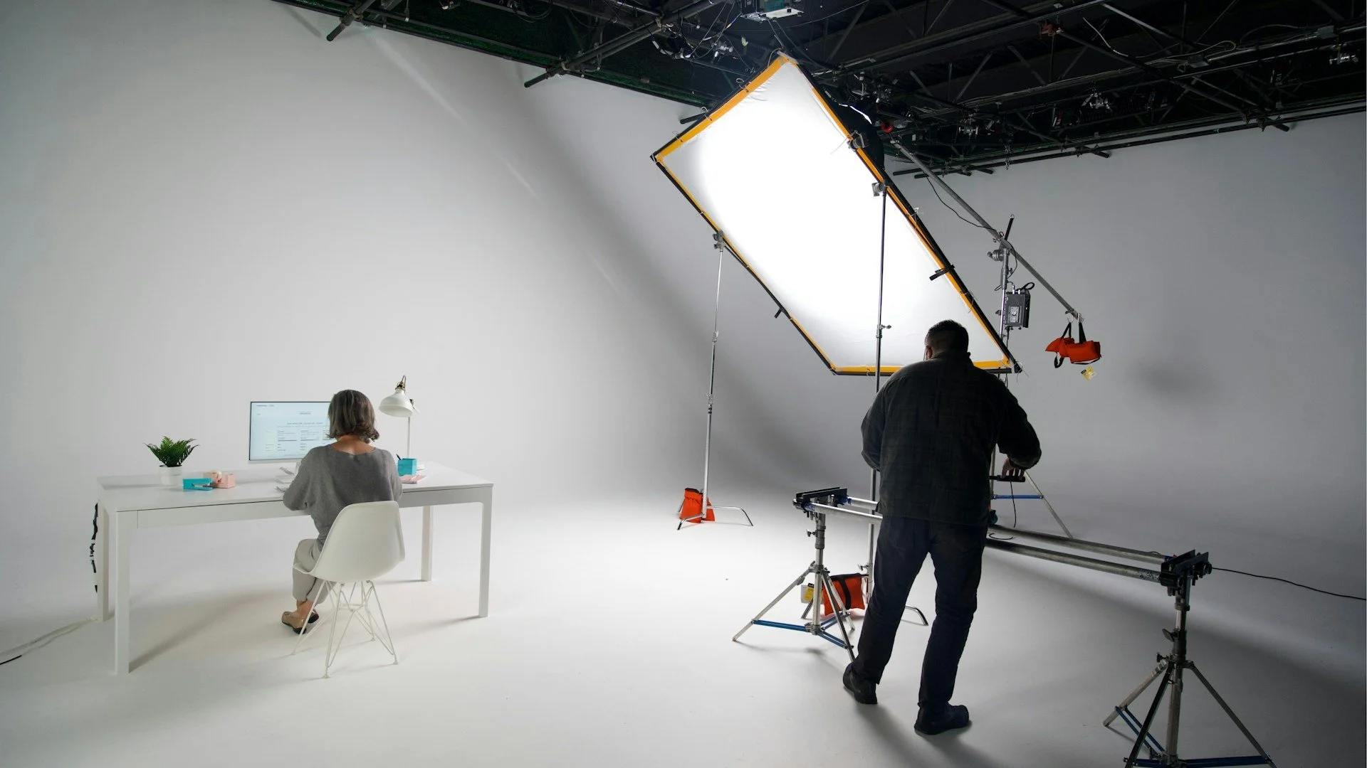 Solving Story Structure Problems in Corporate Films