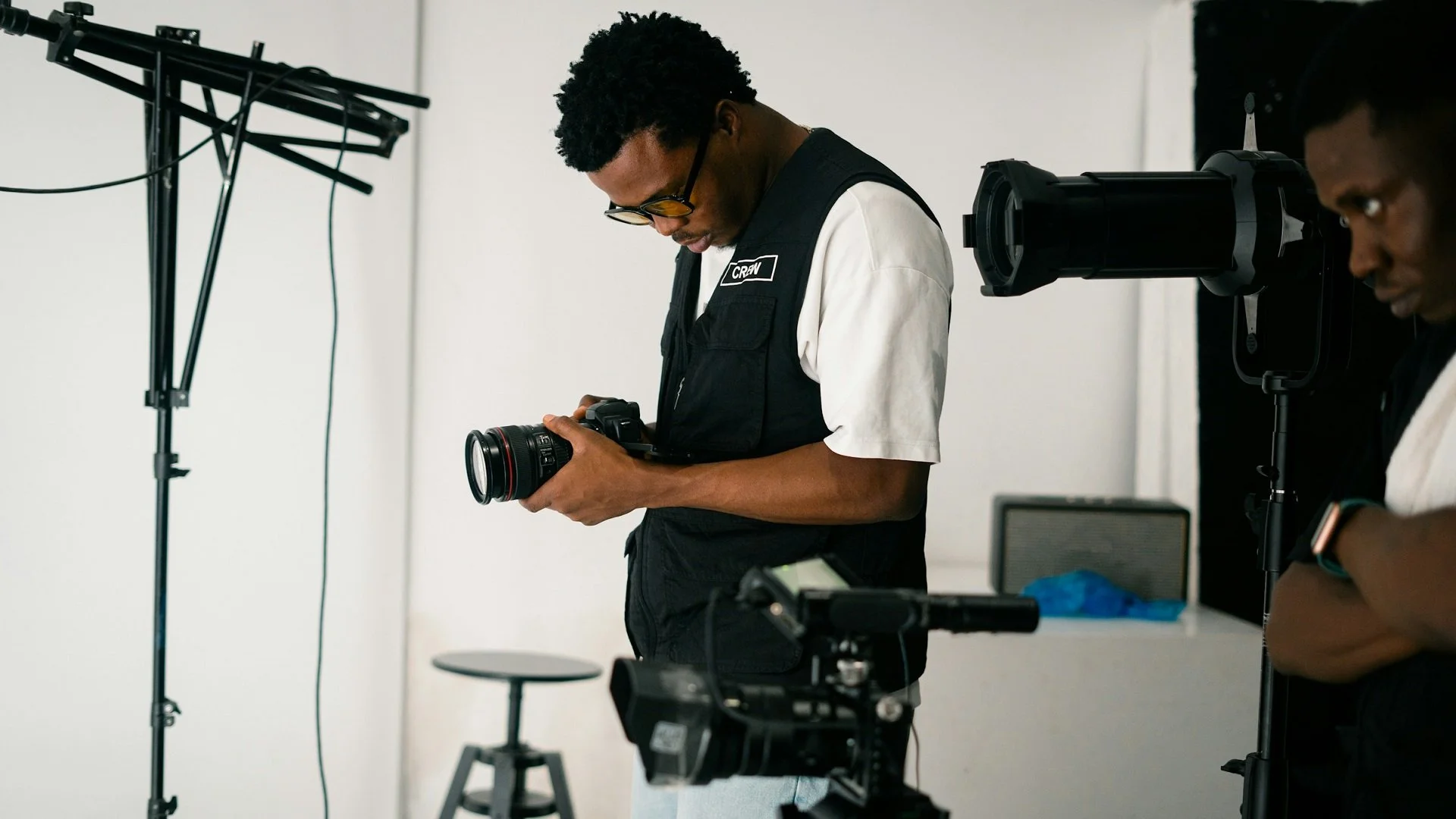 What Commercial Photographers Actually Bring to a Shoot