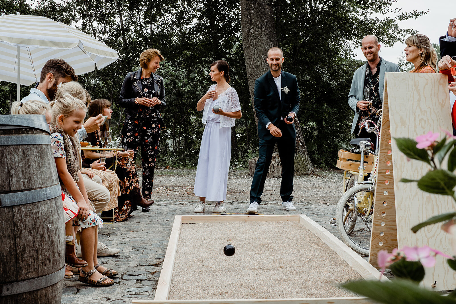 Weddingplanner op zoek naar een leuke activiteit tijdens het huwelijksfeest van je klanten? 🧐

De pop up p&eacute;tanquebanen van Fou De Boules dienen als ideale, laagdrempelige, chille activiteit inclusief leuk decor. ✨☀️🪴

Uitgebreid aanbod en in