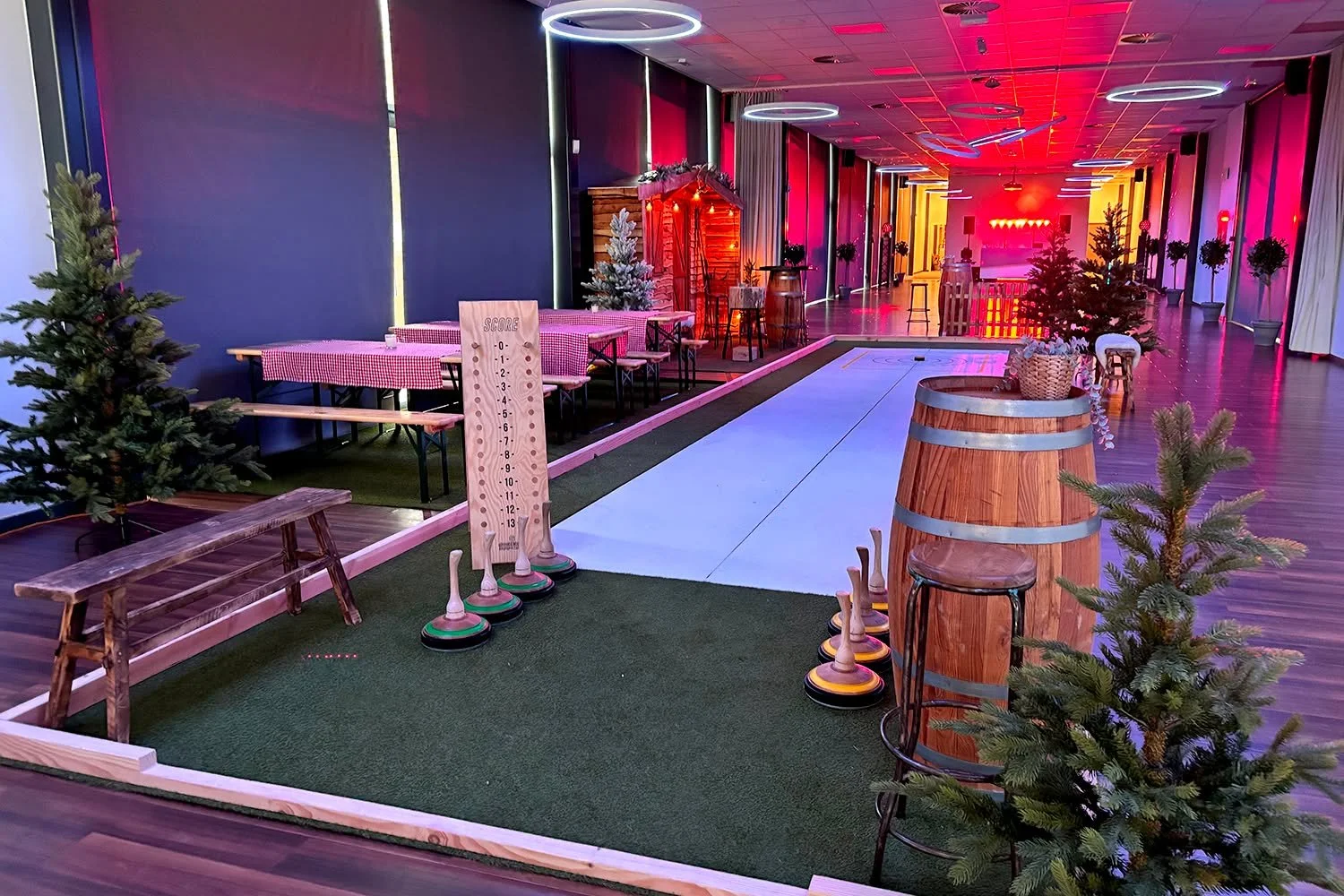 Zomer in zicht ☀️
Maar&hellip; je kan uiteraard nu ook al je winterevents al vastleggen ❄️

Onze curlingbanen, Oostenrijkse chalet &amp; Winter Playground zijn heel het jaar door beschikbaar maar wel helemaal in thema vanaf oktober. 
Check onze prijz