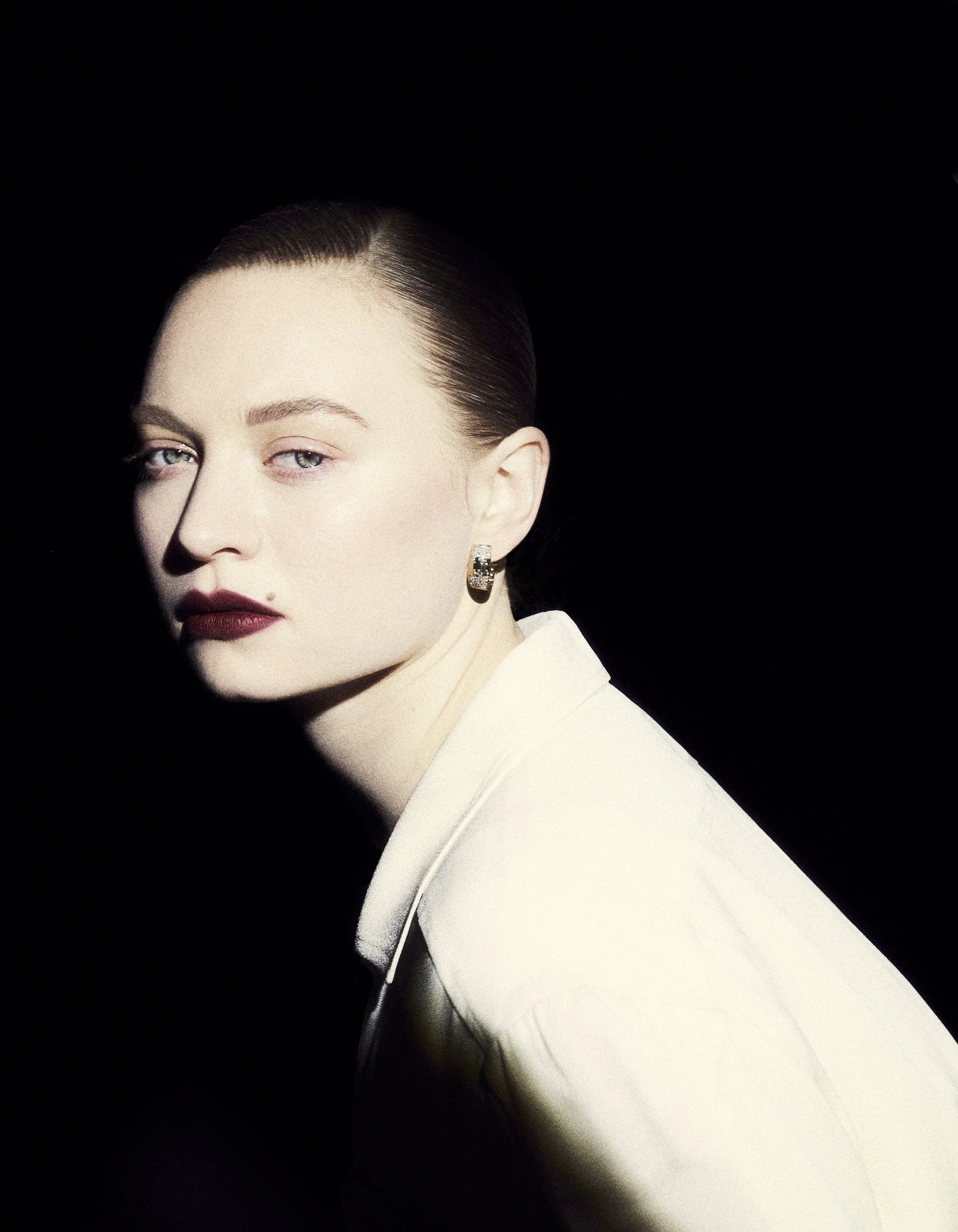 Mia_Threapleton_DEFINED_17B.jpg