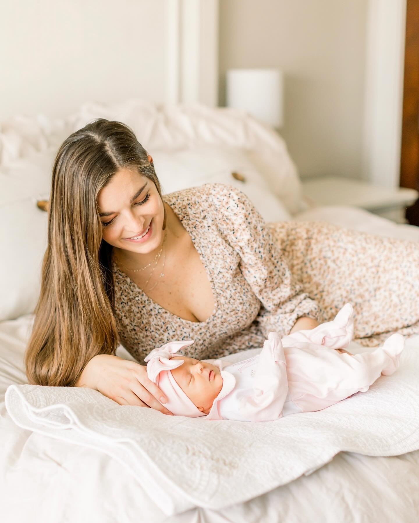 Love this session with sweet Mills 💕
.
.
.
@ellieeckert @jenthamannphotography #jenthamannphotography #cincinnatiphotographer #cincinnatinewbornphotographer #cincinnatimaternityphotographer #cincinnatifamilyphotographer #cincinnatiphotography #ohion