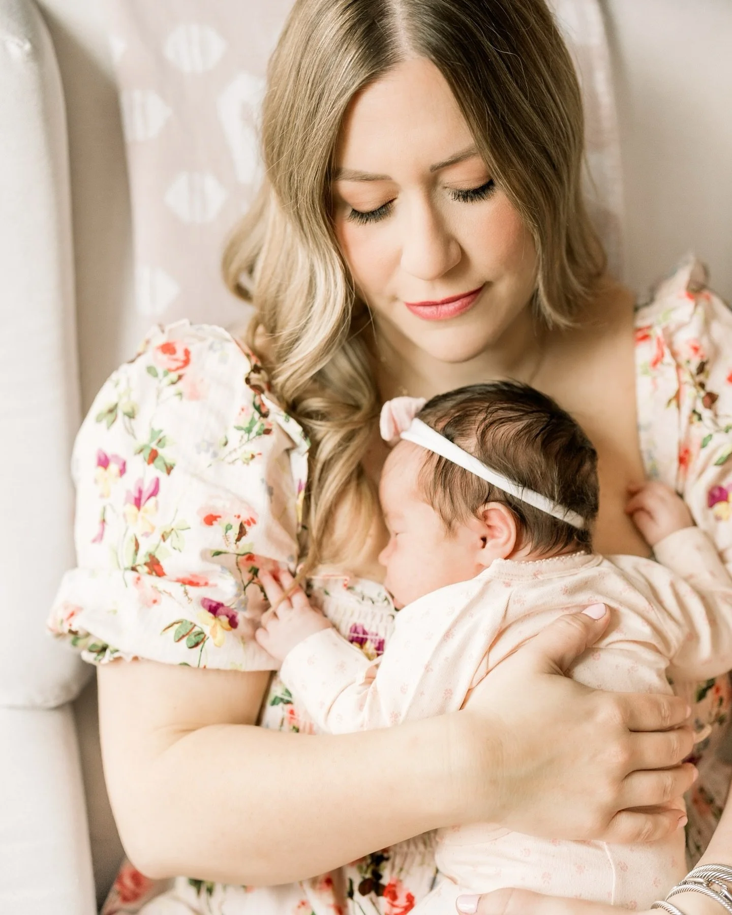I had such a special session with this beautiful family yesterday! I couldn&rsquo;t resist editing a few photos while they were uploading. I can&rsquo;t wait to share more from this amazing shoot!
.
.
#cincinnatiphotographer #cincinnatifamilyphotogra