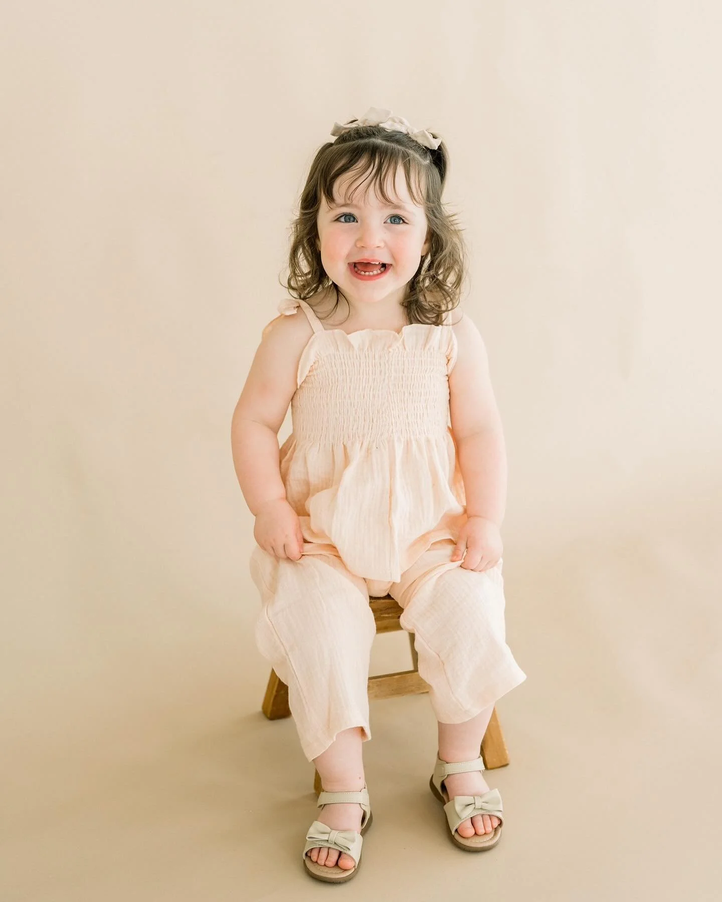 It goes by so quickly! I can&rsquo;t slow down time, but at least I can freeze it in photos and capture their little personality for you so you can remember it forever! 💛
.
.
@pmichaelaharris #jenthamannphotography #cincinnatiphotographer #cincinnat