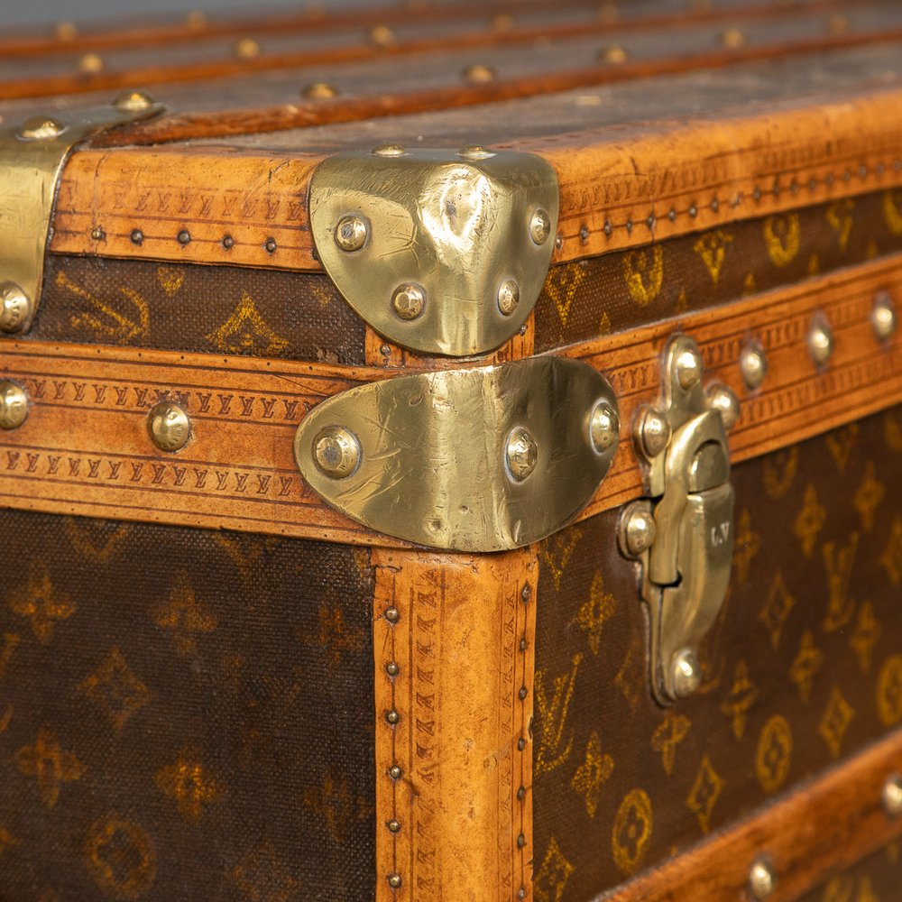 20th Century Louis Vuitton Cabin Trunk In Natural Cow Hide, Paris, c.1910  For Sale at 1stDibs