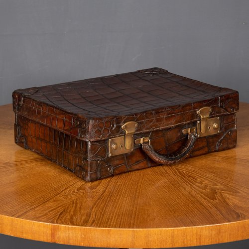 20thC Louis Vuitton Cabin Trunk In Monogrammed Canvas, Paris c.1910 — Dee  Zammit