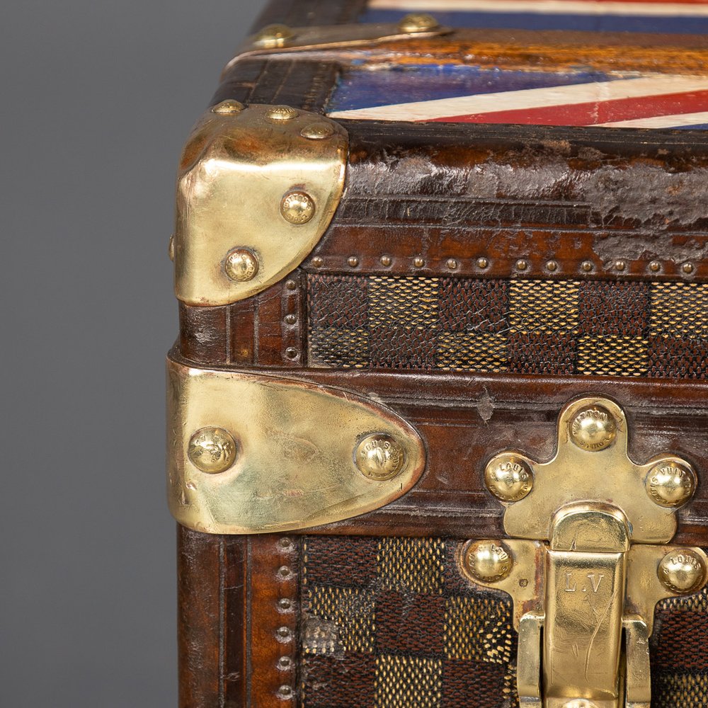 Louis Vuitton courier trunk 110 cm from the 1920s - Les Puces de Paris  Saint-Ouen