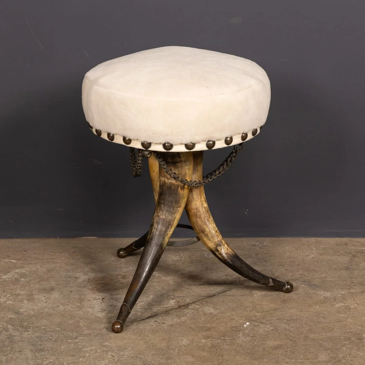 PUSHKINS.COM - Z12102 - ANTIQUE 19thC VICTORIAN COW HORN STOOL c.1890 - 04.jpg