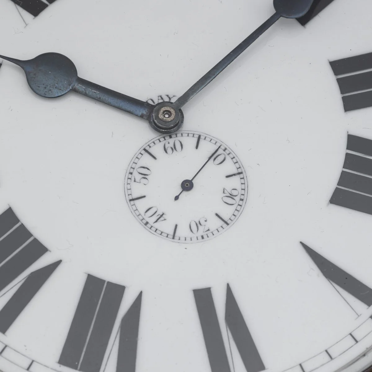 PUSHKINS.COM - D11673 - ANTIQUE 20thC ENGLISH SOLID SILVER MOUNTED DESK CLOCK, BIRMINGHAM c.1904 - 21.jpg