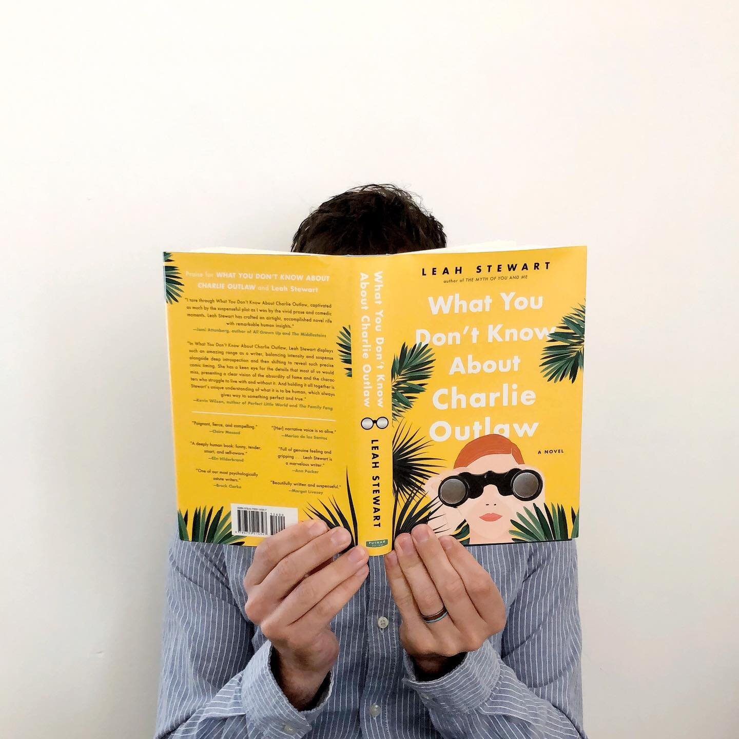 #TGIF! Is it just us or do Summer Fridays feel like vacation? 😎☀️

Have you listened to this week&rsquo;s episode yet? We&rsquo;re talking all about vacation reads and have tons of #bookrecs for you, including WHAT YOU DON&rsquo;T KNOW ABOUT CHARLIE