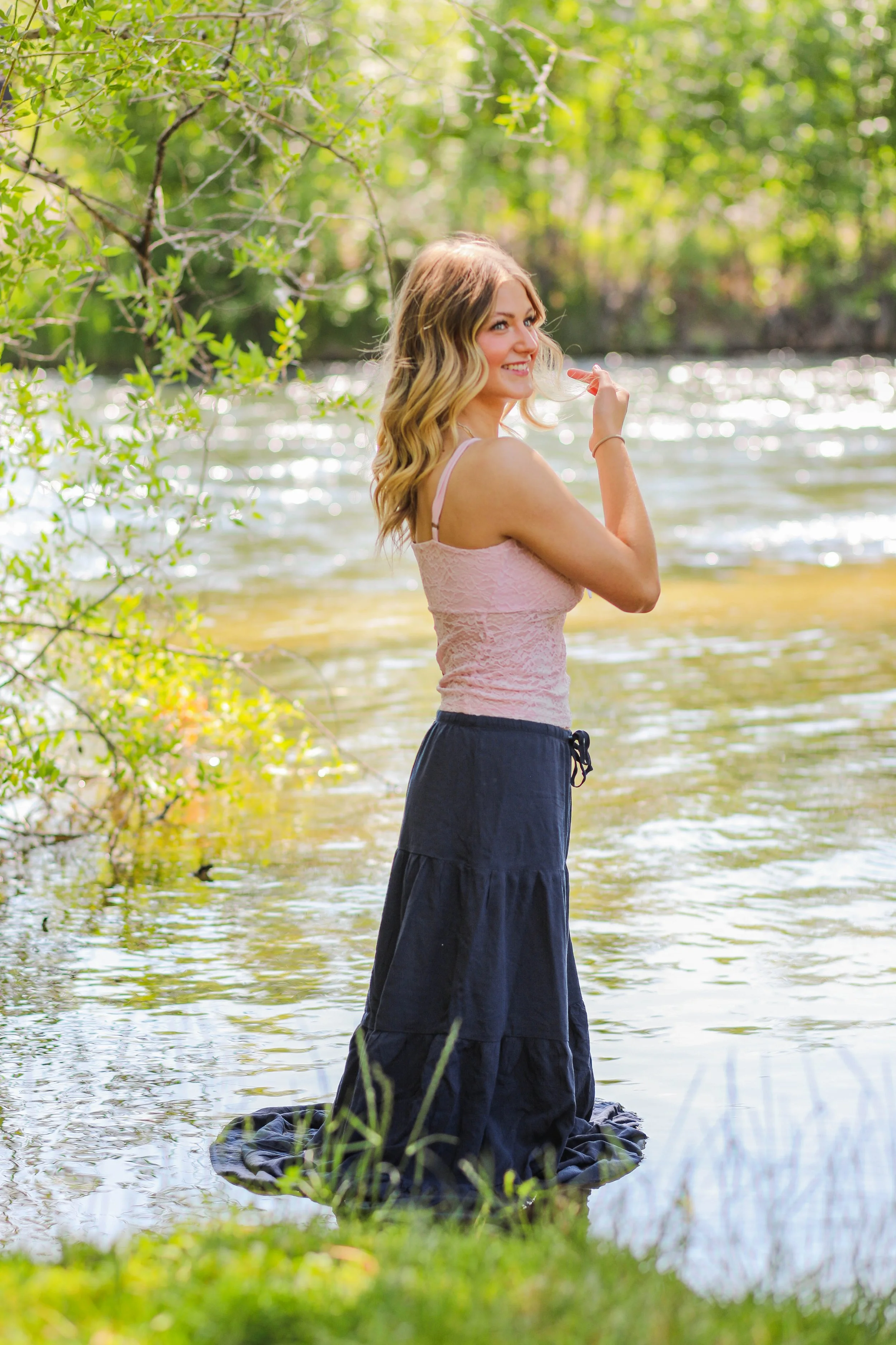 What Your Senior Session Says About You (Based on Your Outfit)