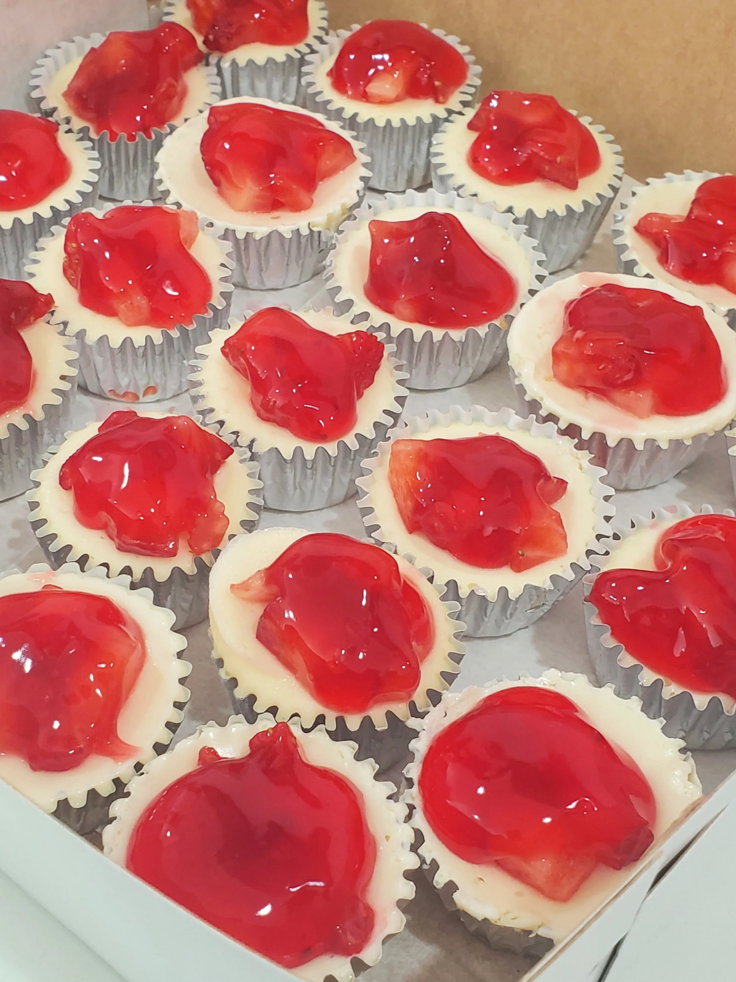 Mini Strawberry Cheesecakes
