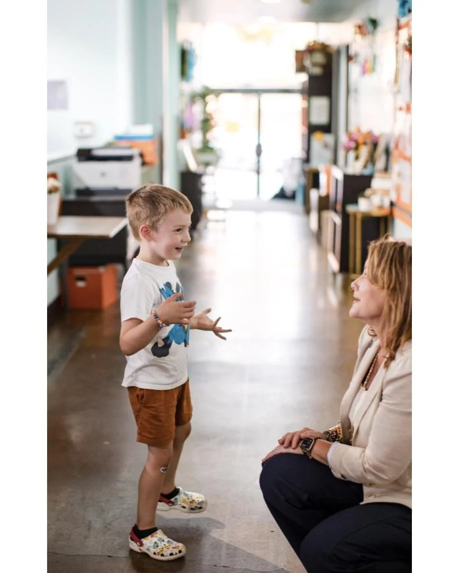 💰 I asked the kids about budgets and money, and honestly? They have it figured out. 

"I would buy a toy AND save some for later!"
"Saving means you wait for something REALLY special instead of buying the first thing you see."

F