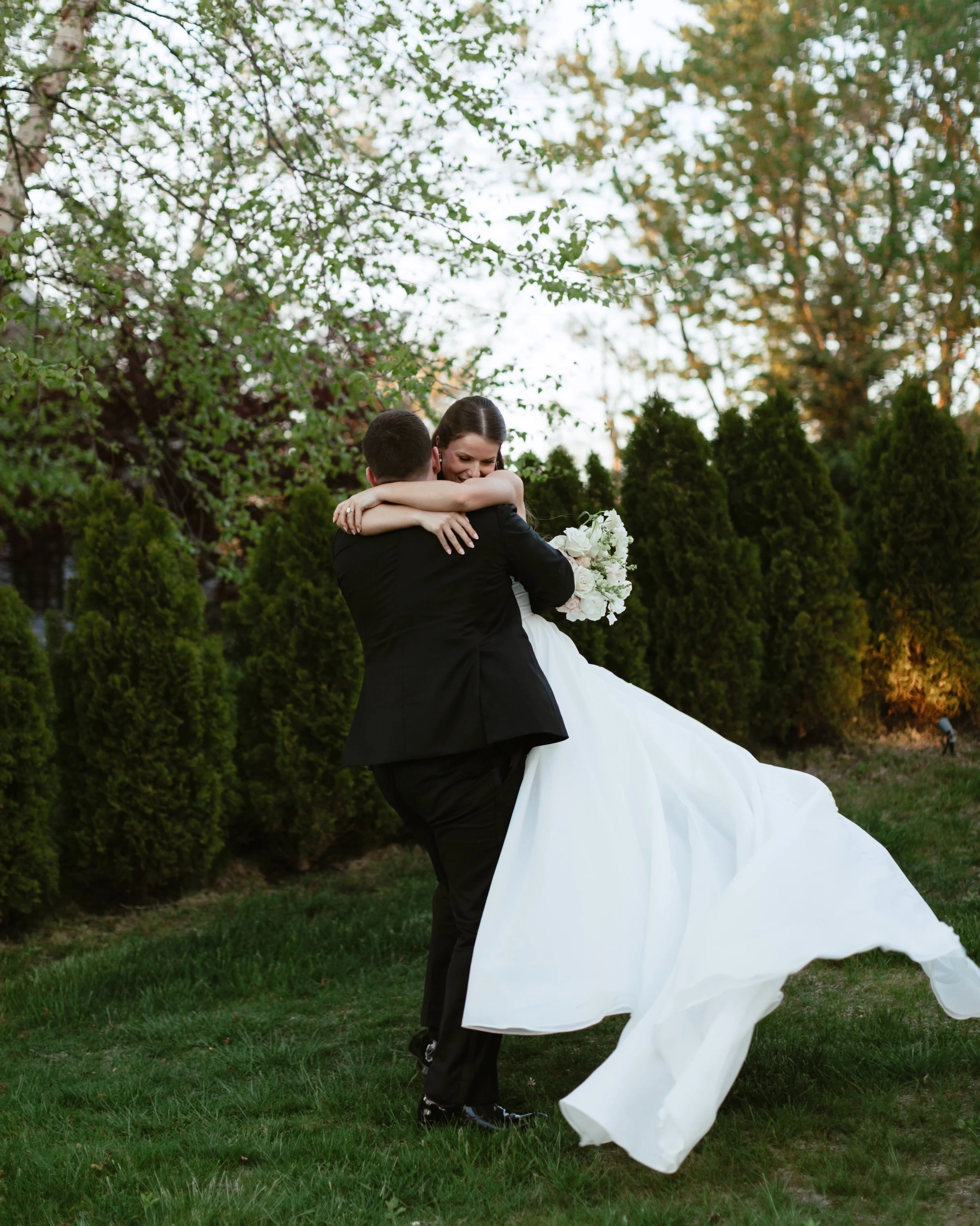 Highlights from Michelle and Brendan&rsquo;s spring wedding day at the River Club!

There is something so refreshing about photographing a day that unfolds as it is, a couple embracing their love and feeling comfortable enough to do so in front of th