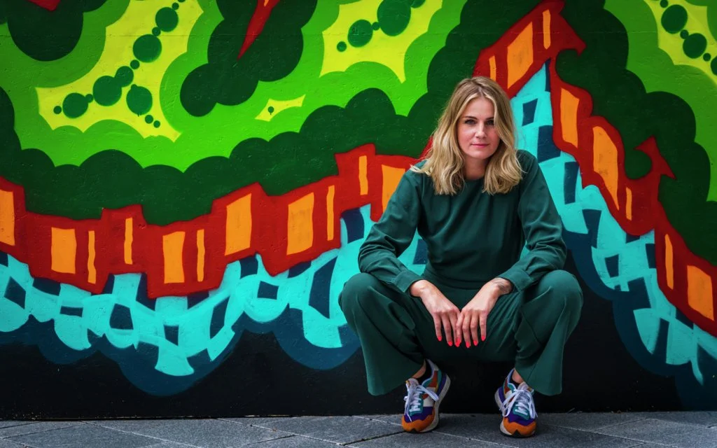 Ekte graffiti på Harbitz, her foran en piece av Juan. Foto: Sebastian Elofsson / Sebelos