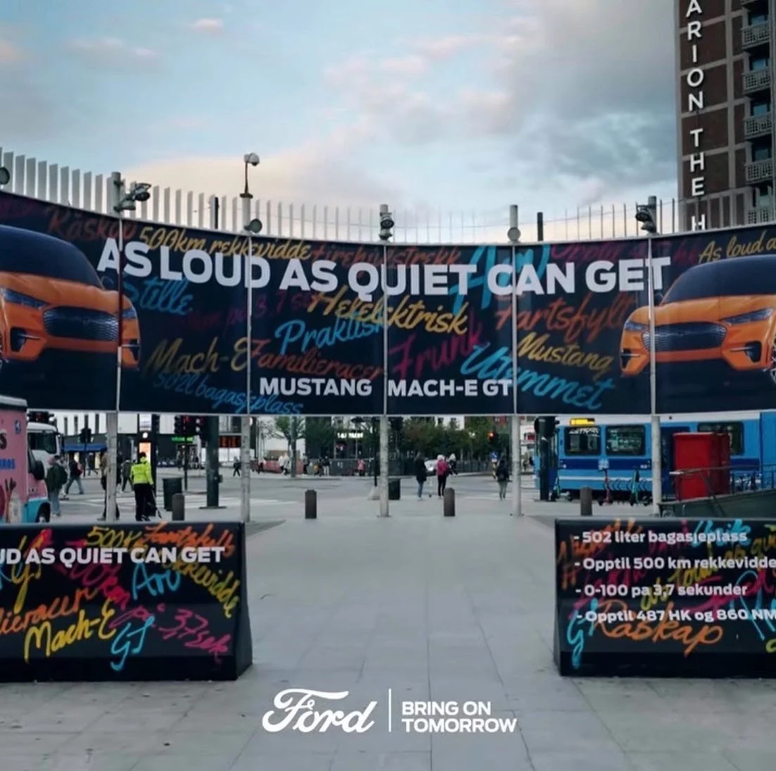Ford bruker graffitiestetikk i sin nyeste reklamekampanje foran Oslo City