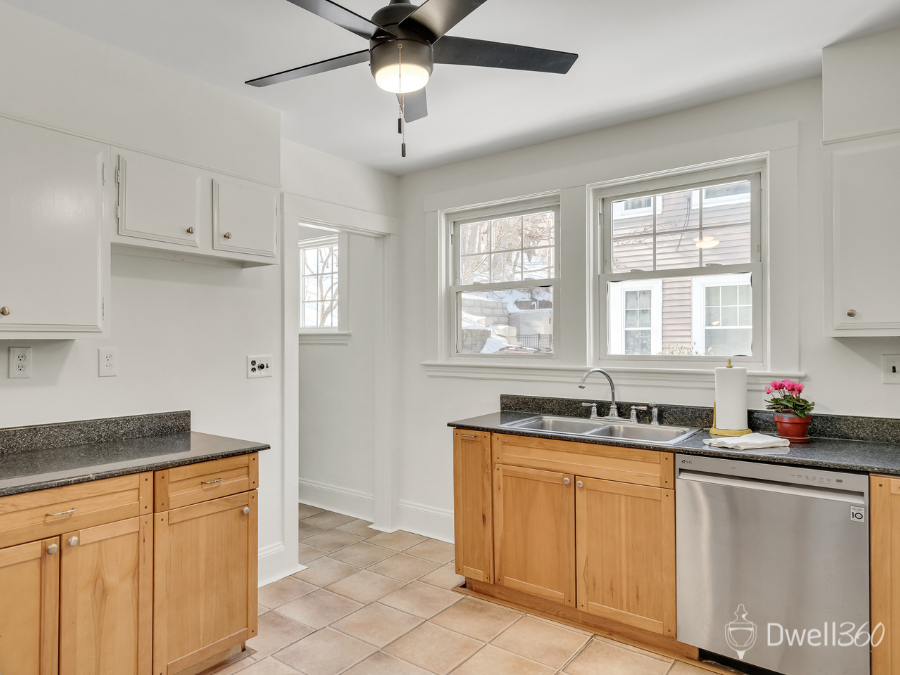 108 Columbia St Unit 1 Brookline D360 (12).png