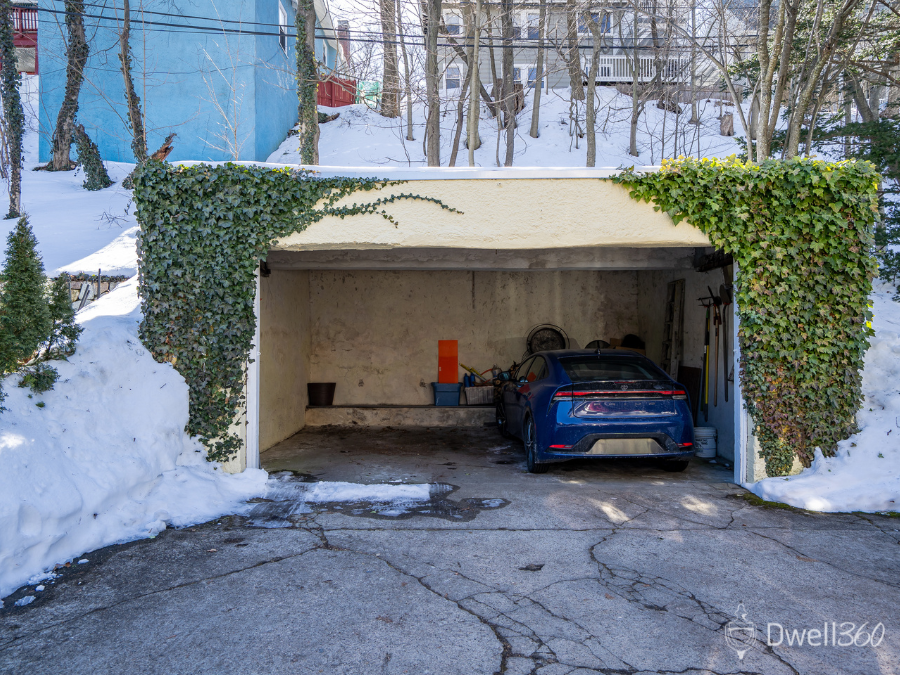 108 Columbia St Unit 1 Brookline D360.png