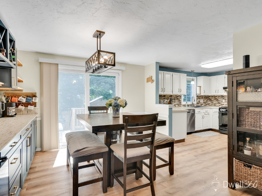 16 Camelot Court Stoughton (5).png