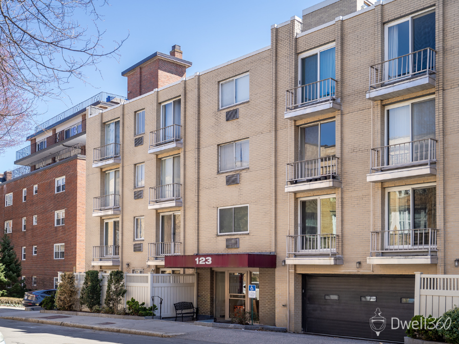 123 Sewall Ave Unit 3A Brookline D360 (17).png