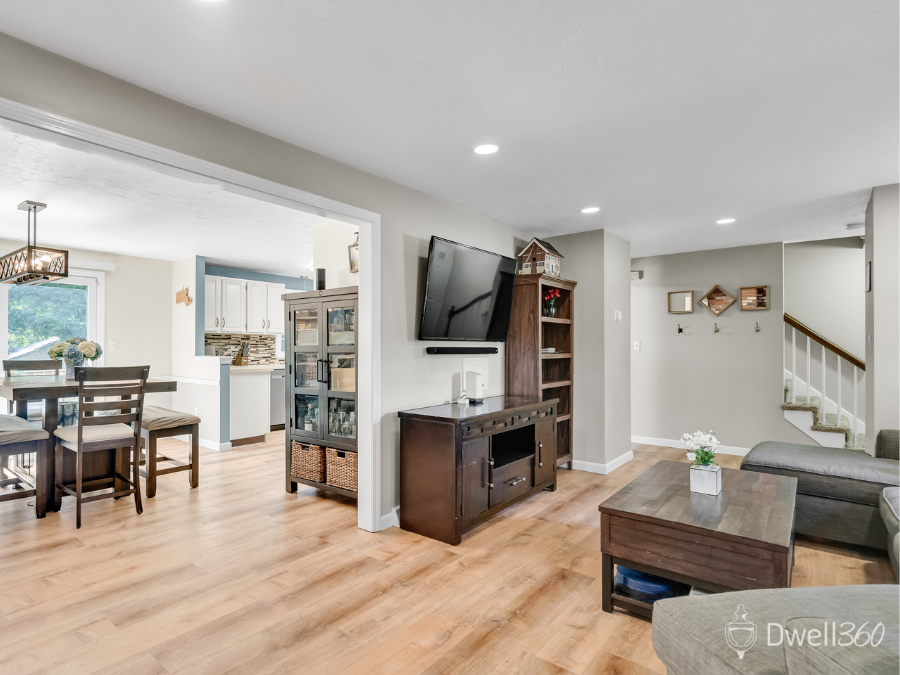 16 Camelot Court Stoughton (3).png