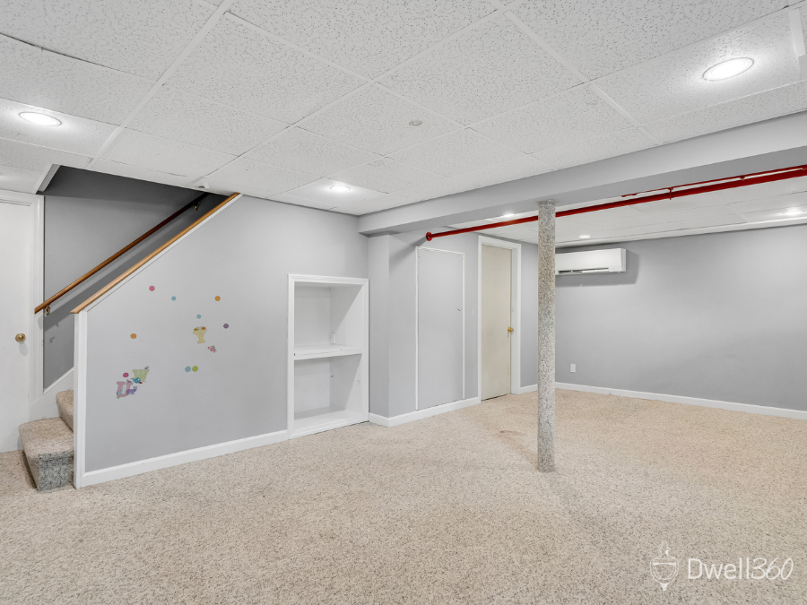 7 Oakridge Avenue Natick D360 (21).png